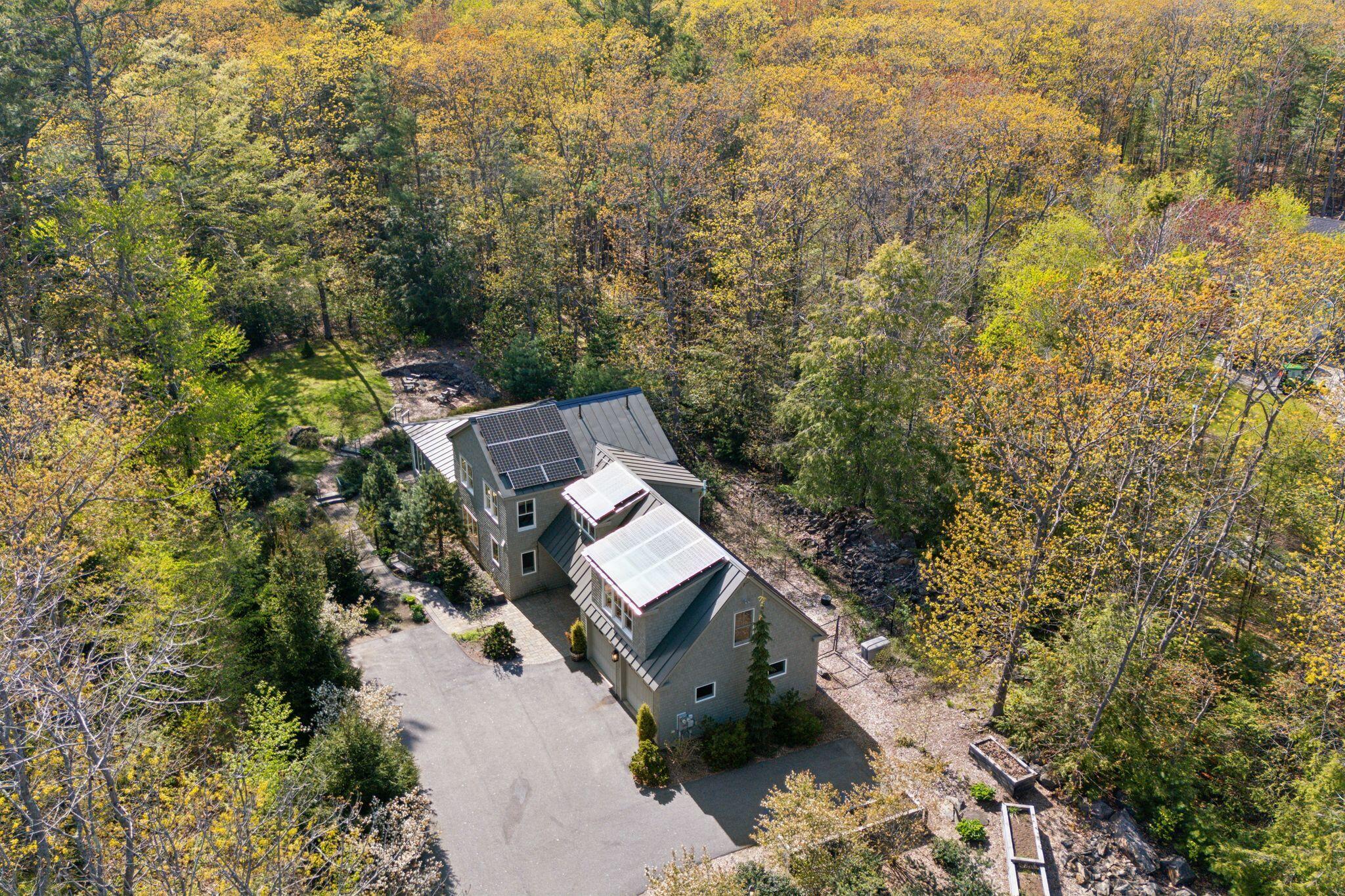 1055 Shore Road