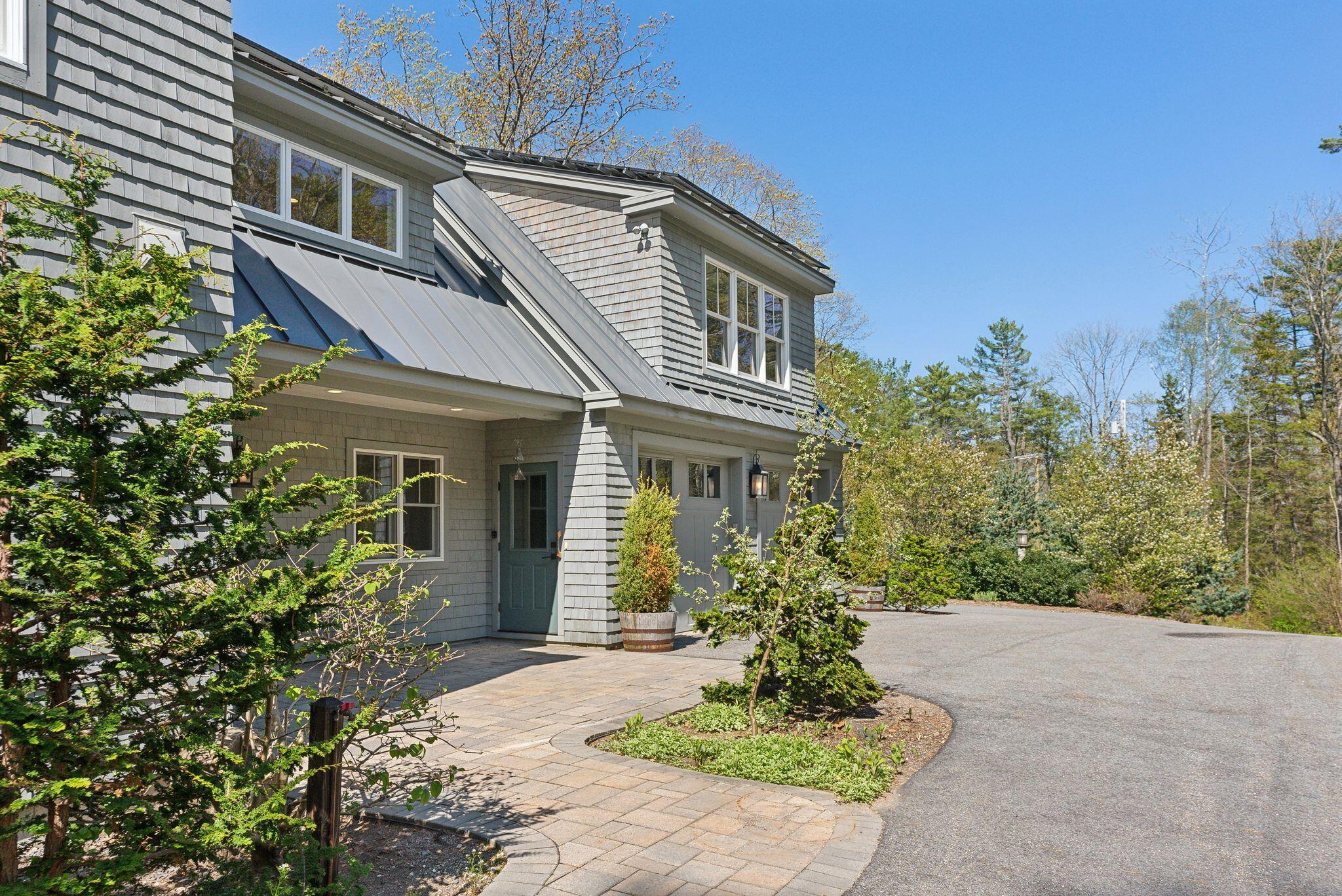 1055 Shore Road