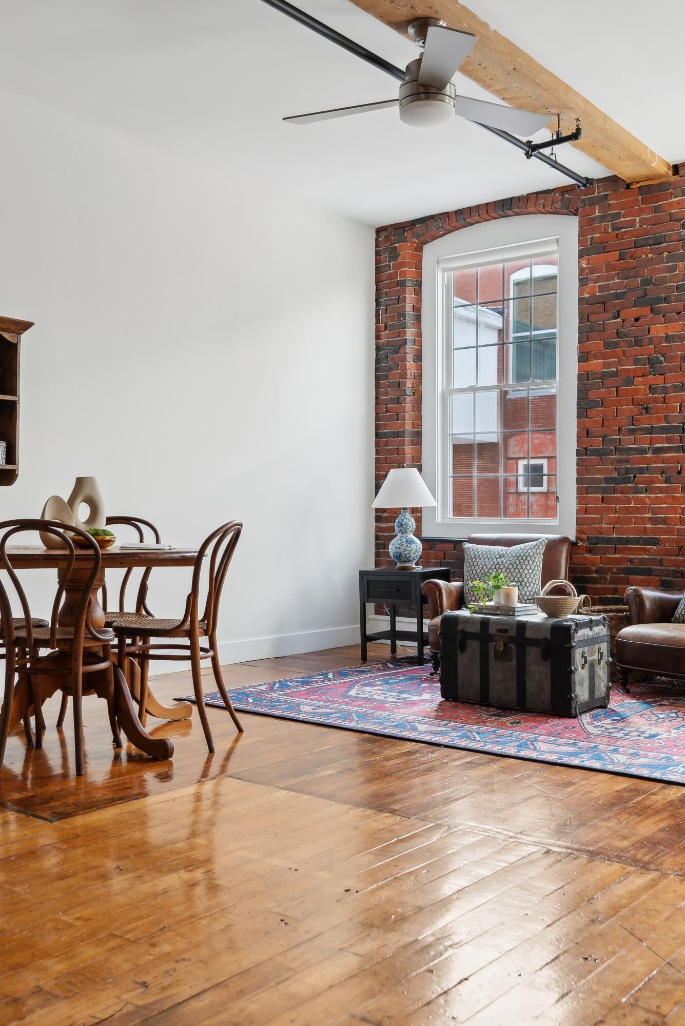 2 Main Street, 15-413