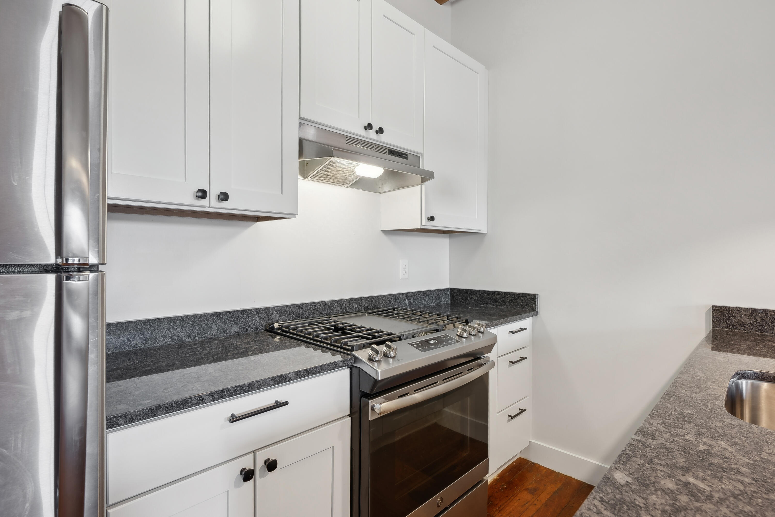 2 Main Street, 15-413