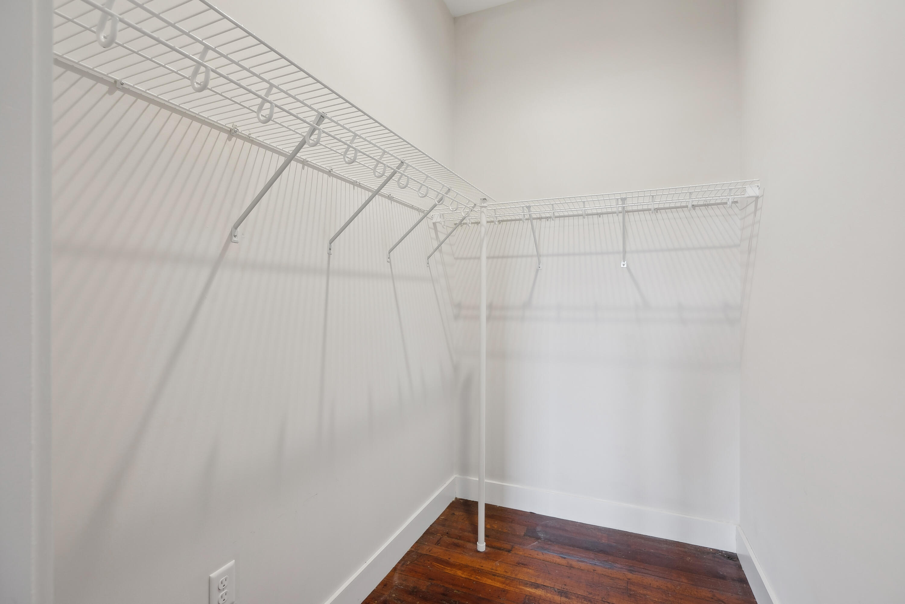 2 Main Street, 15-413