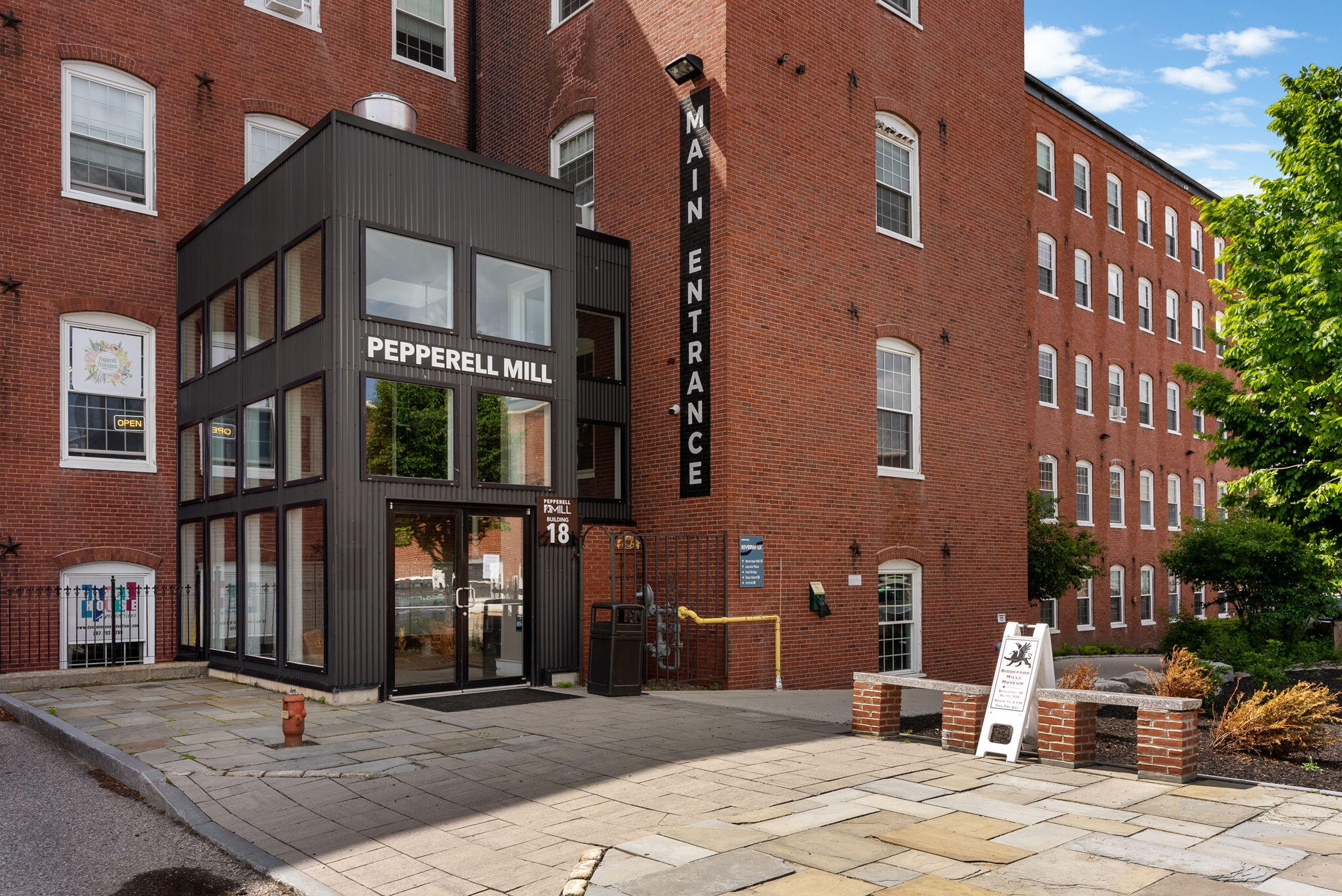 2 Main Street, 15-413