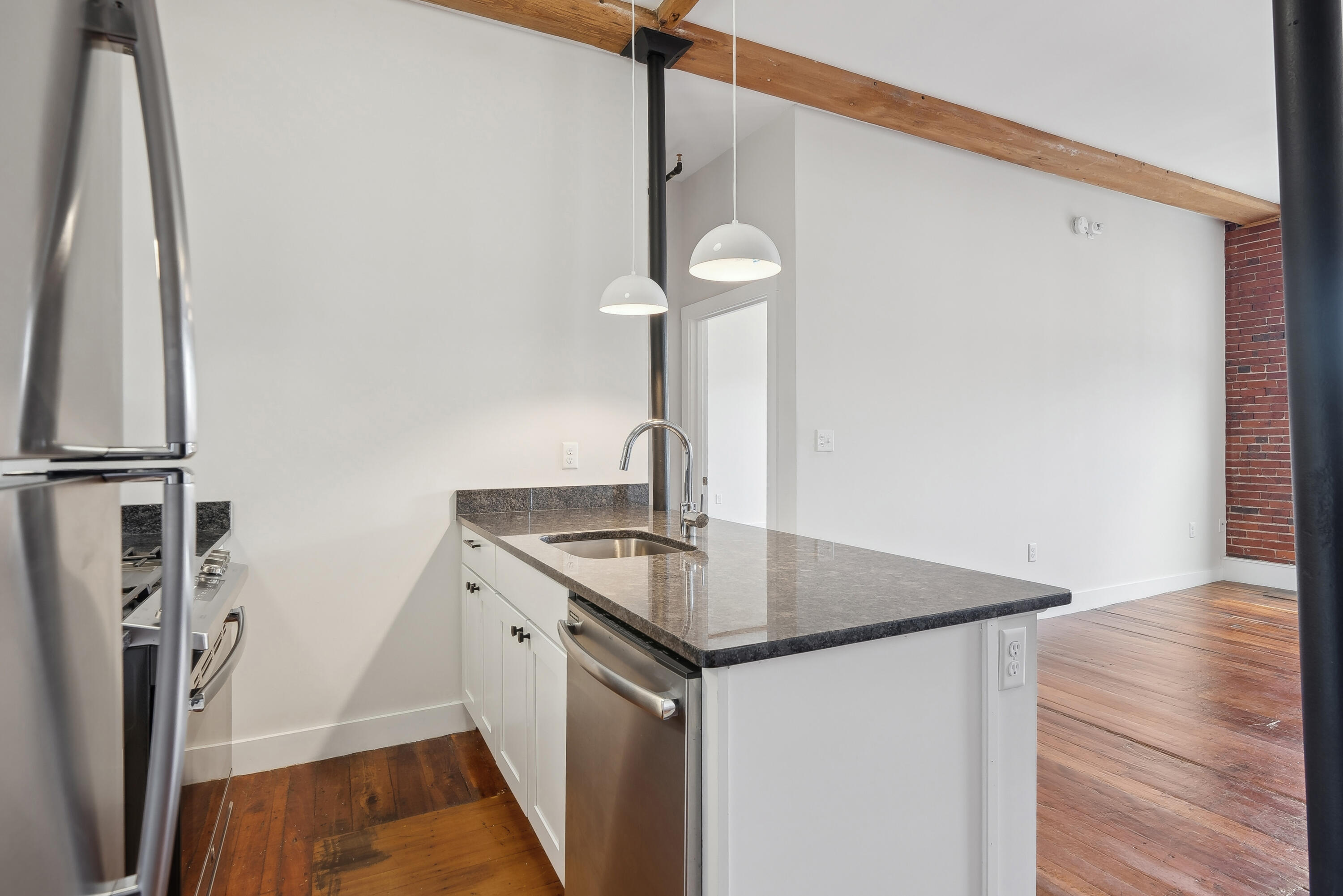 2 Main Street, 15-413