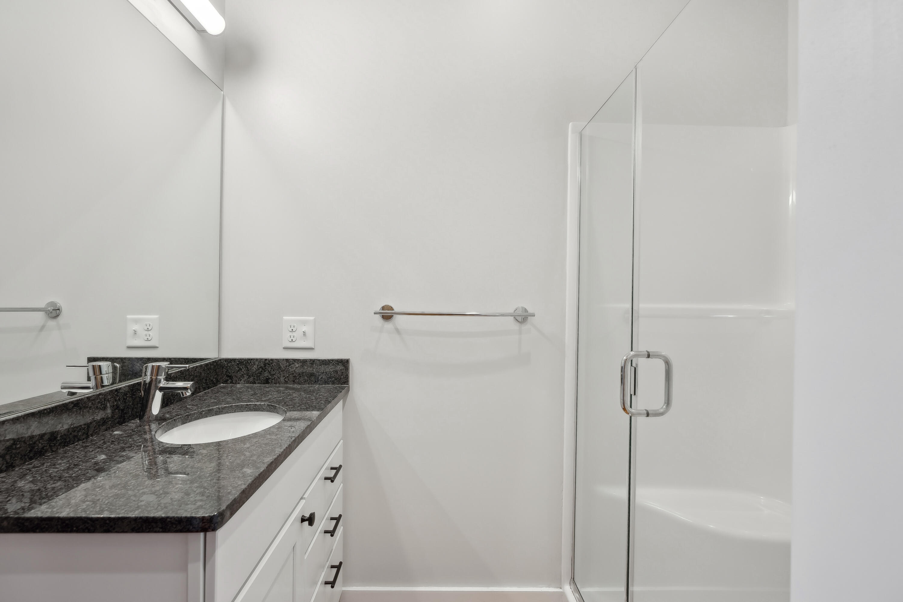 2 Main Street, 15-413