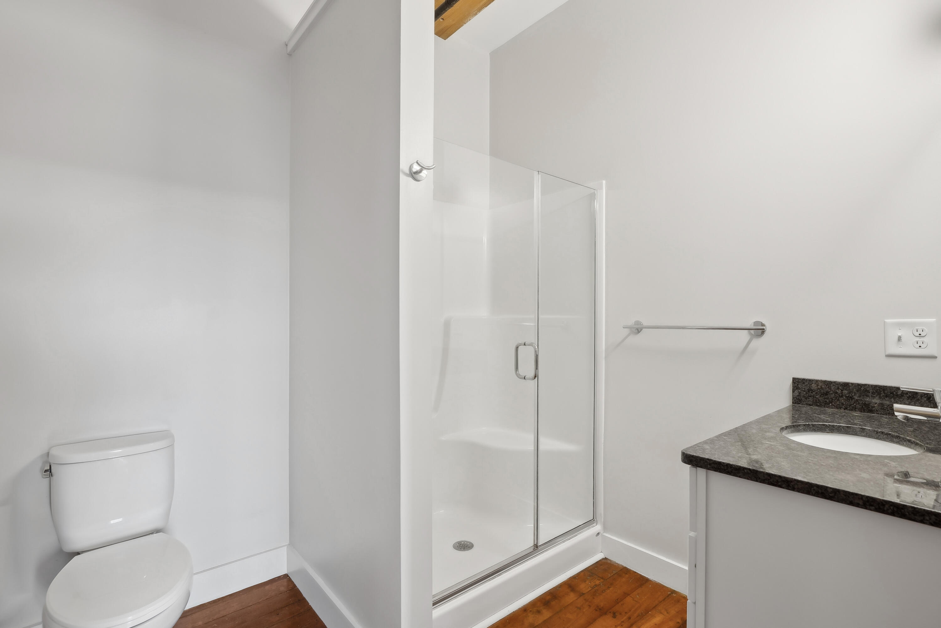 2 Main Street, 15-413