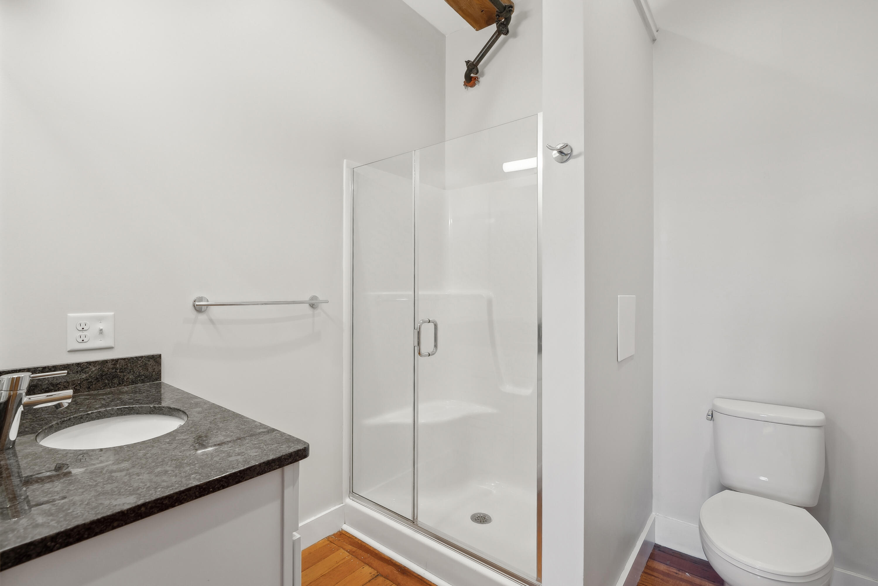 2 Main Street, 15-413