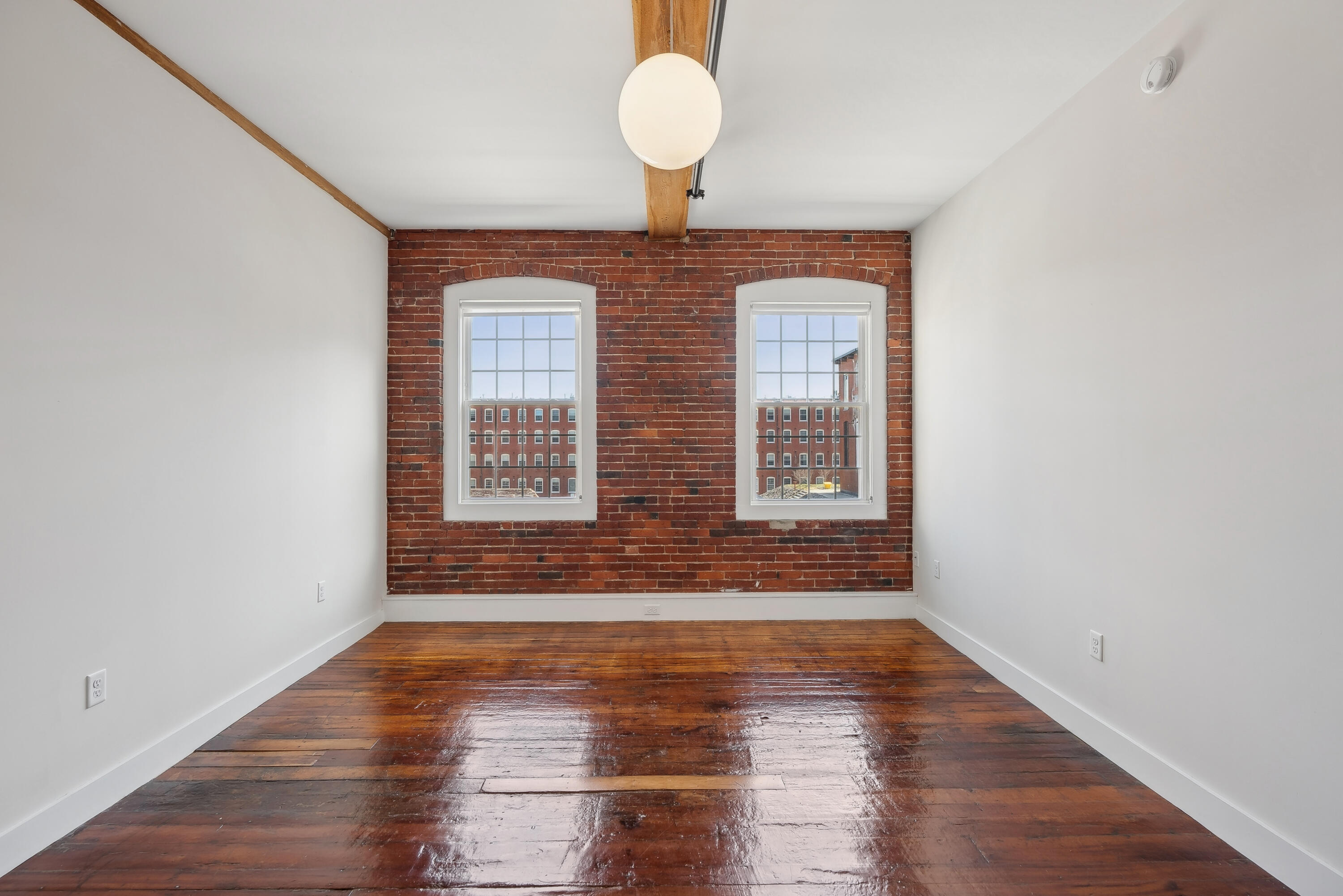 2 Main Street, 15-413