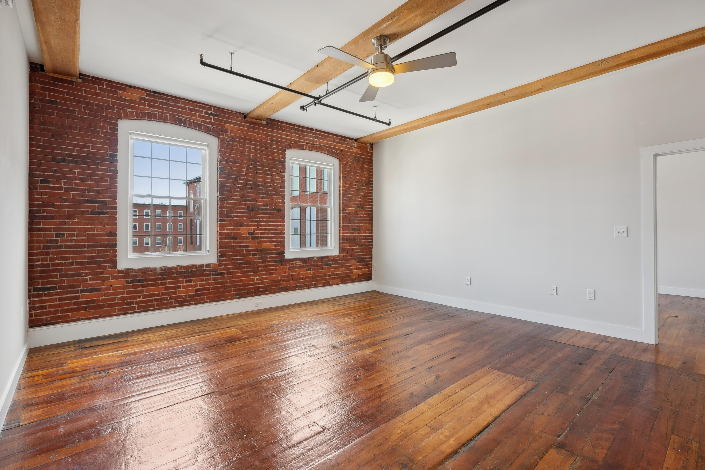 2 Main Street, 15-413