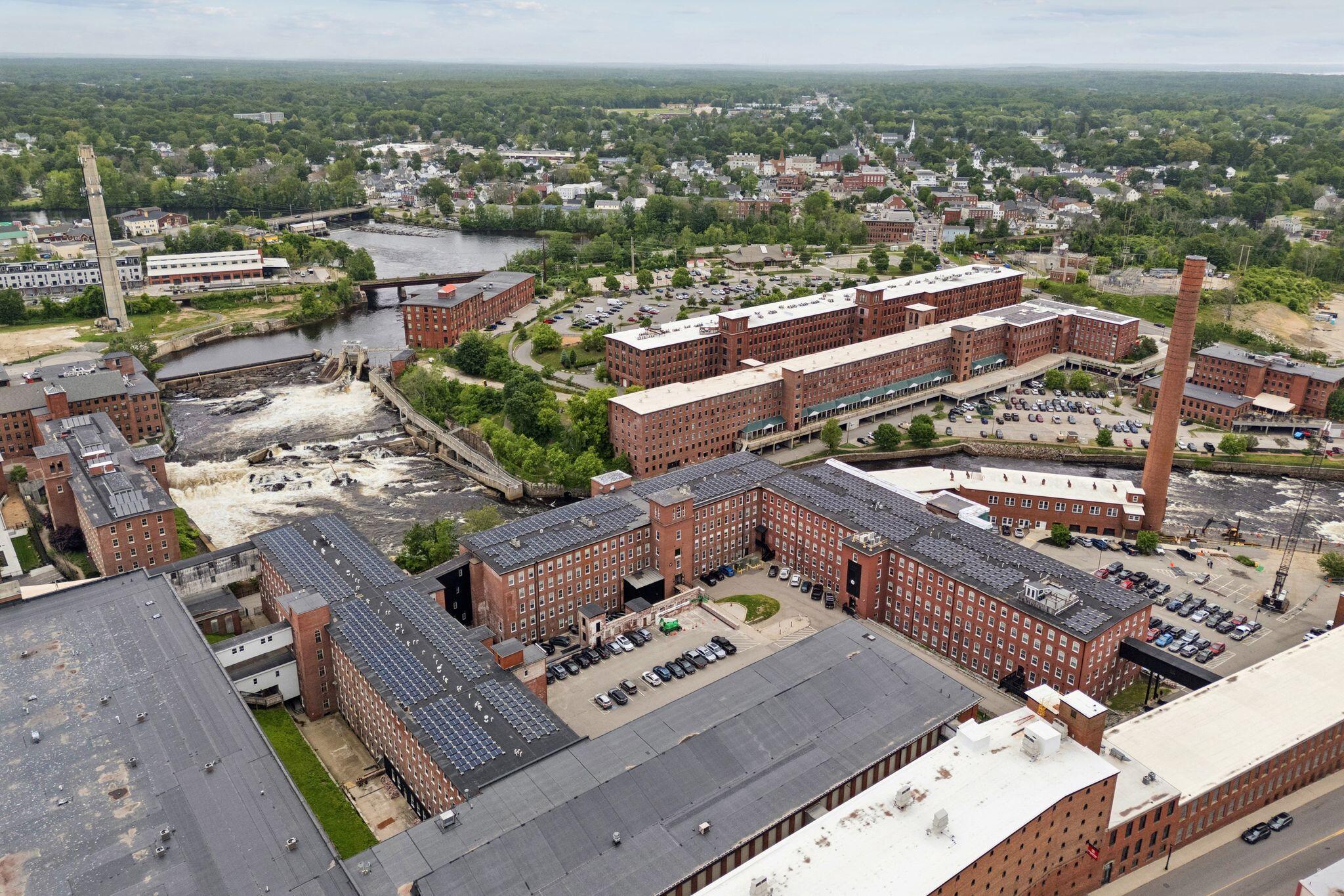 2 Main Street, 15-413