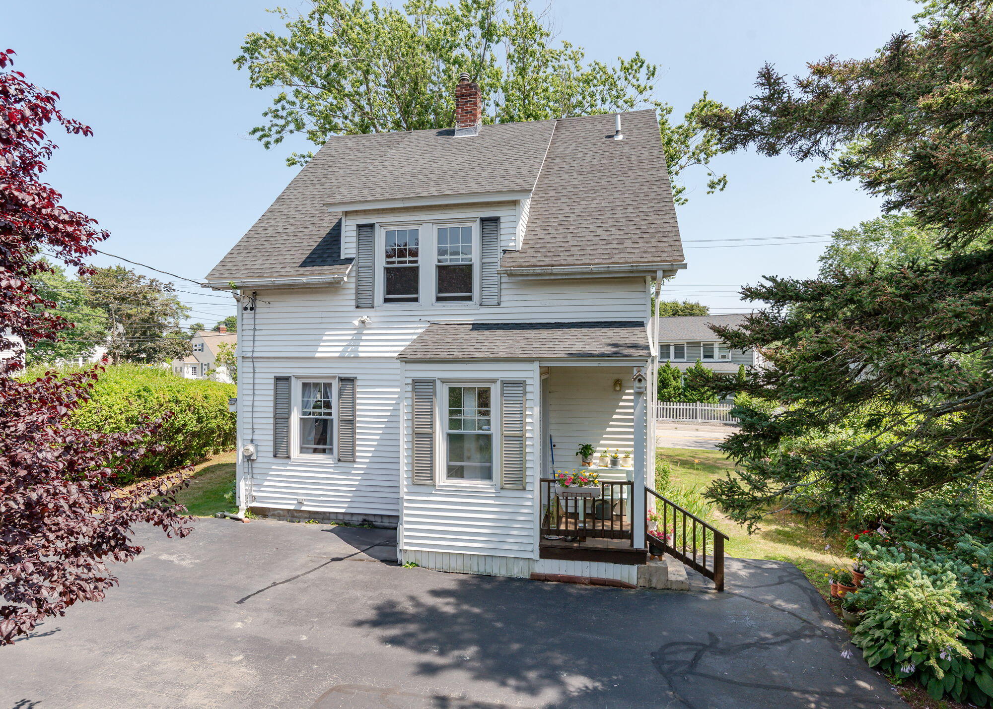 553 Sawyer Street