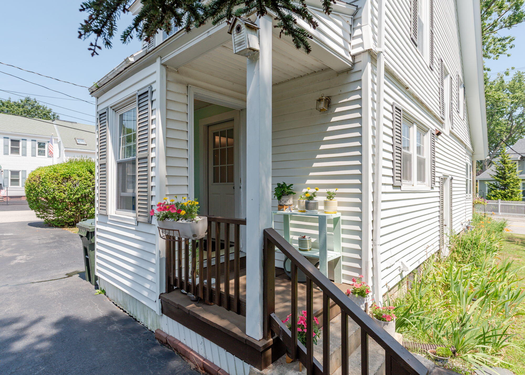 553 Sawyer Street