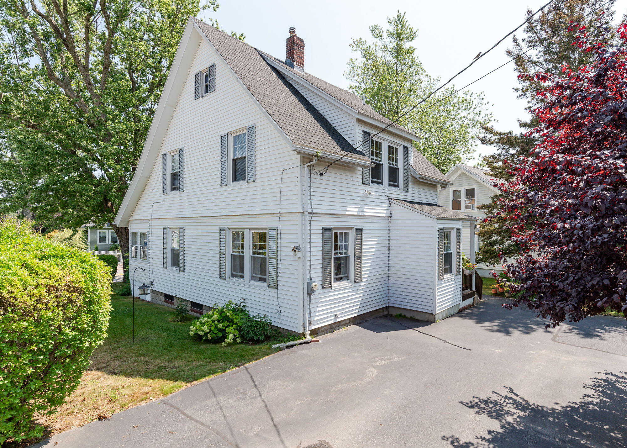 553 Sawyer Street