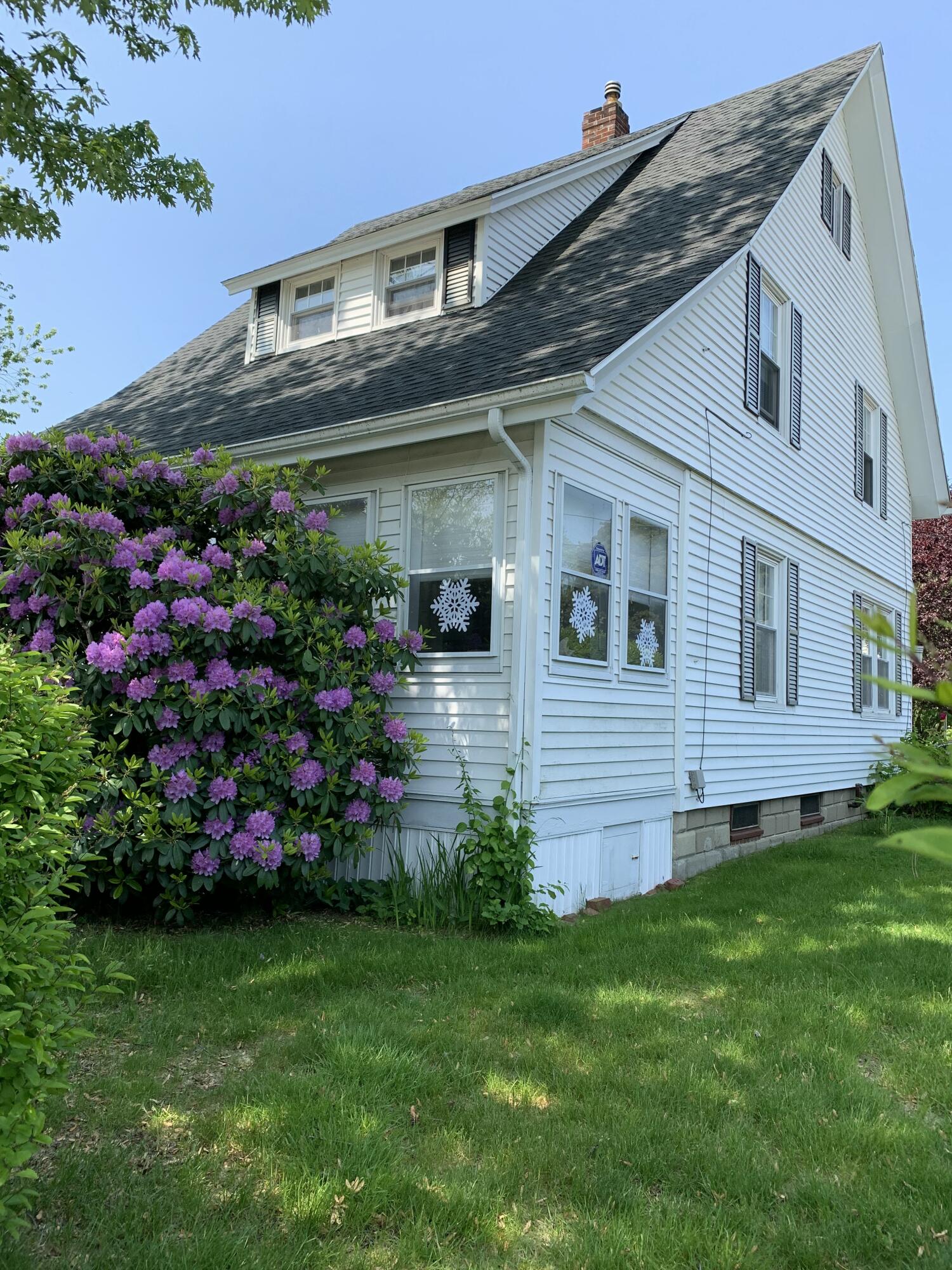 553 Sawyer Street