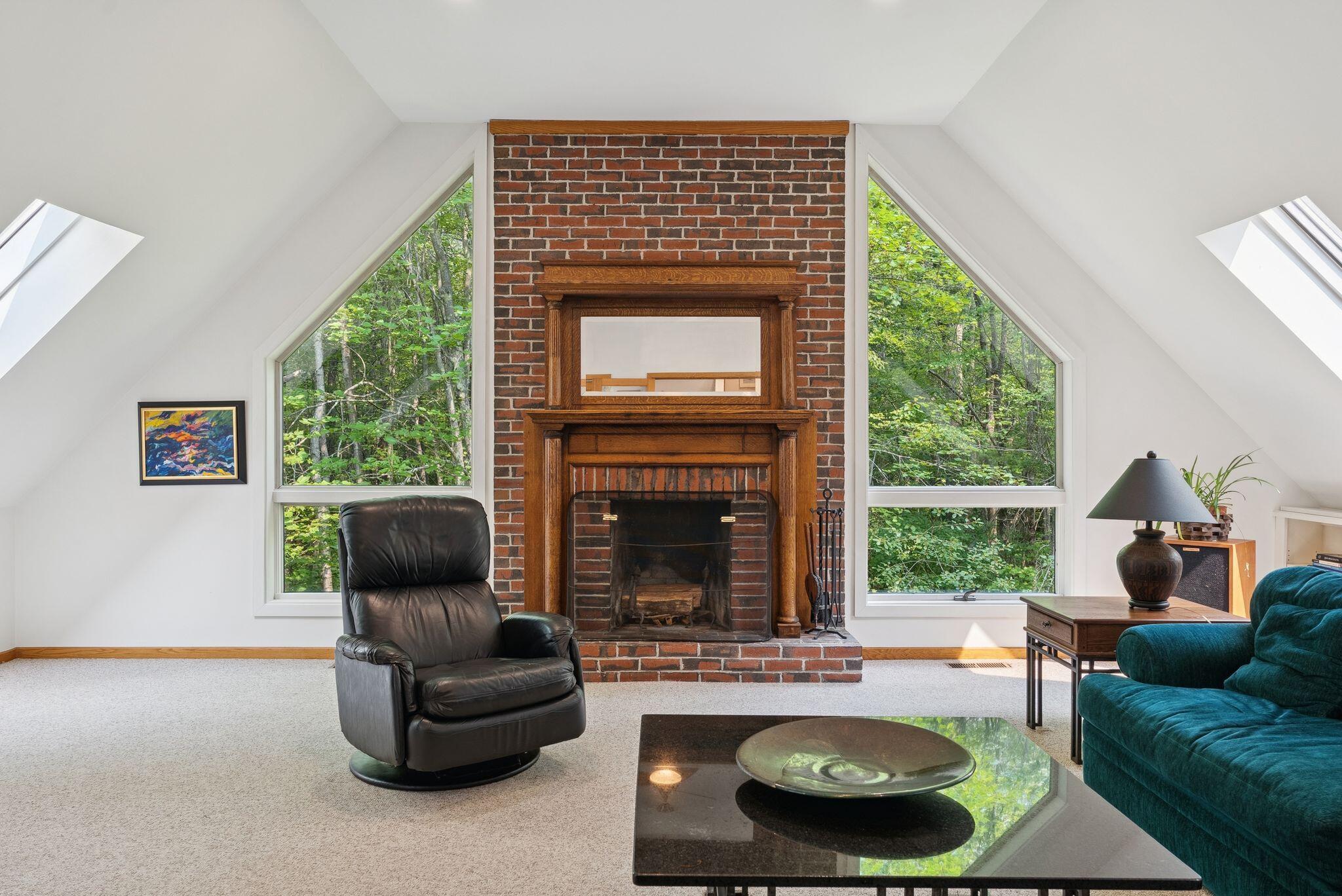 3 Landing Woods Lane