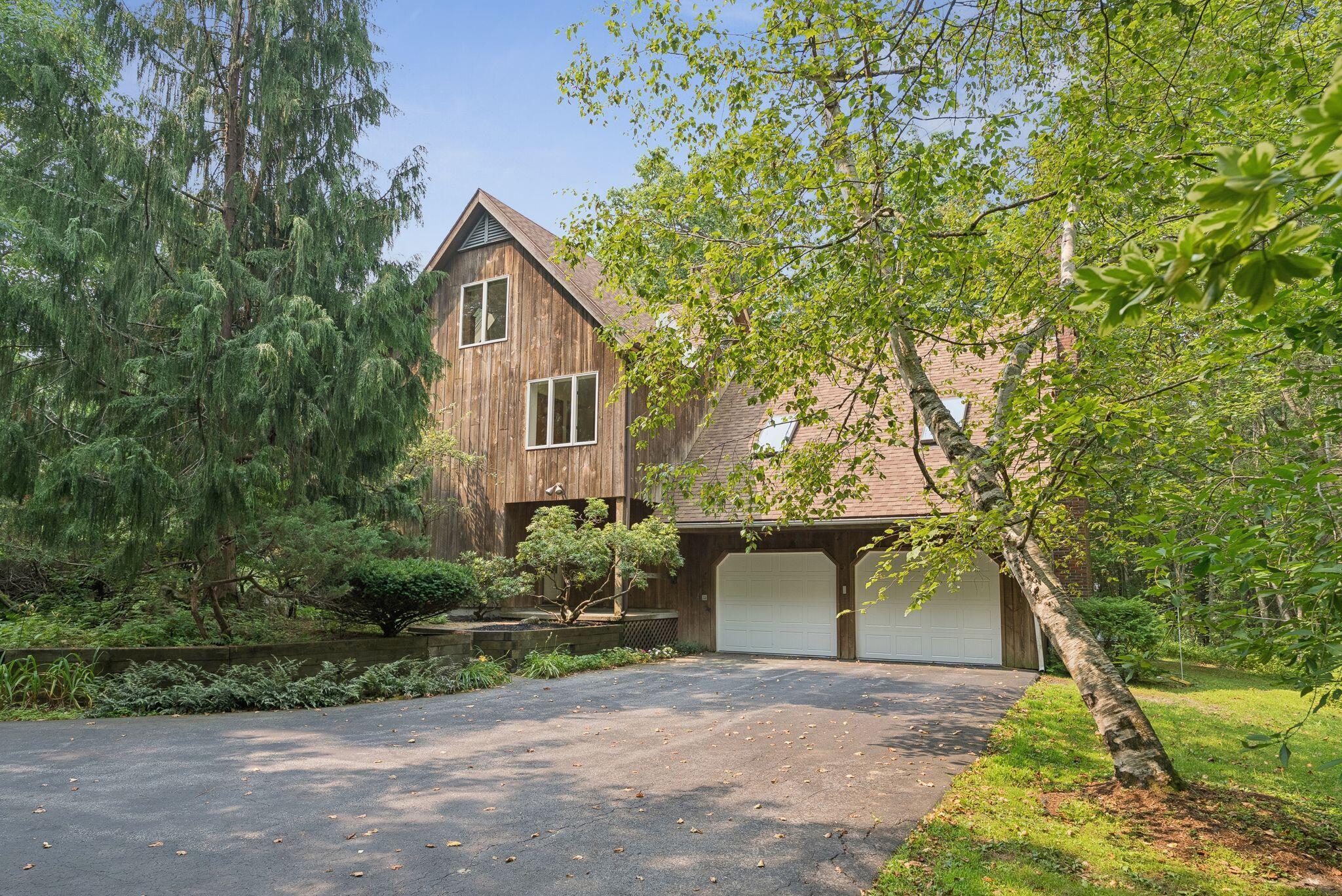 3 Landing Woods Lane