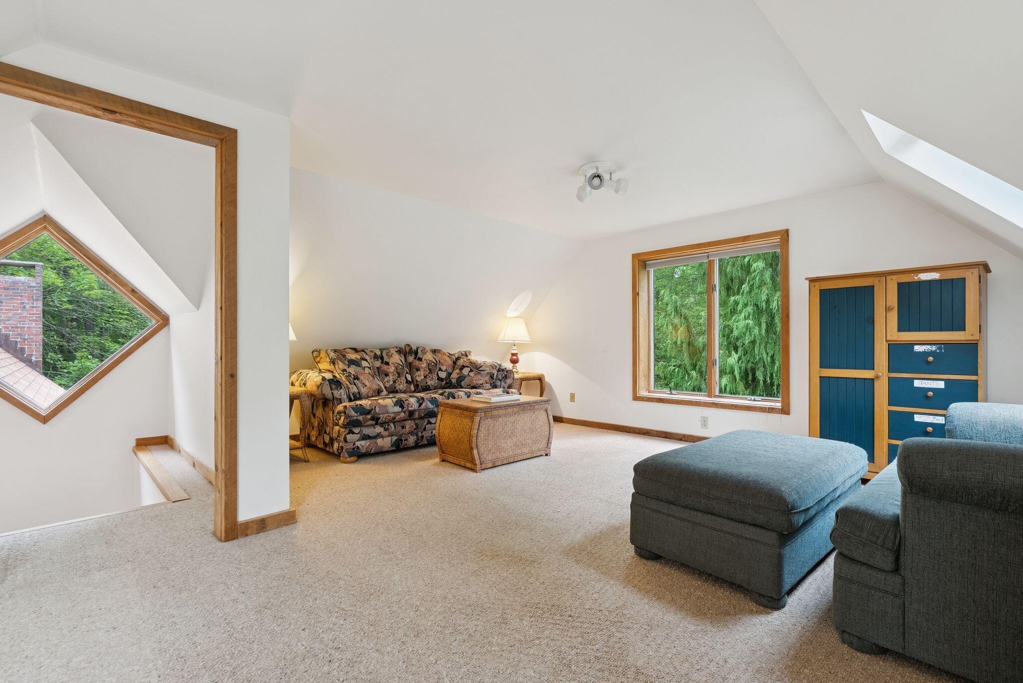 3 Landing Woods Lane