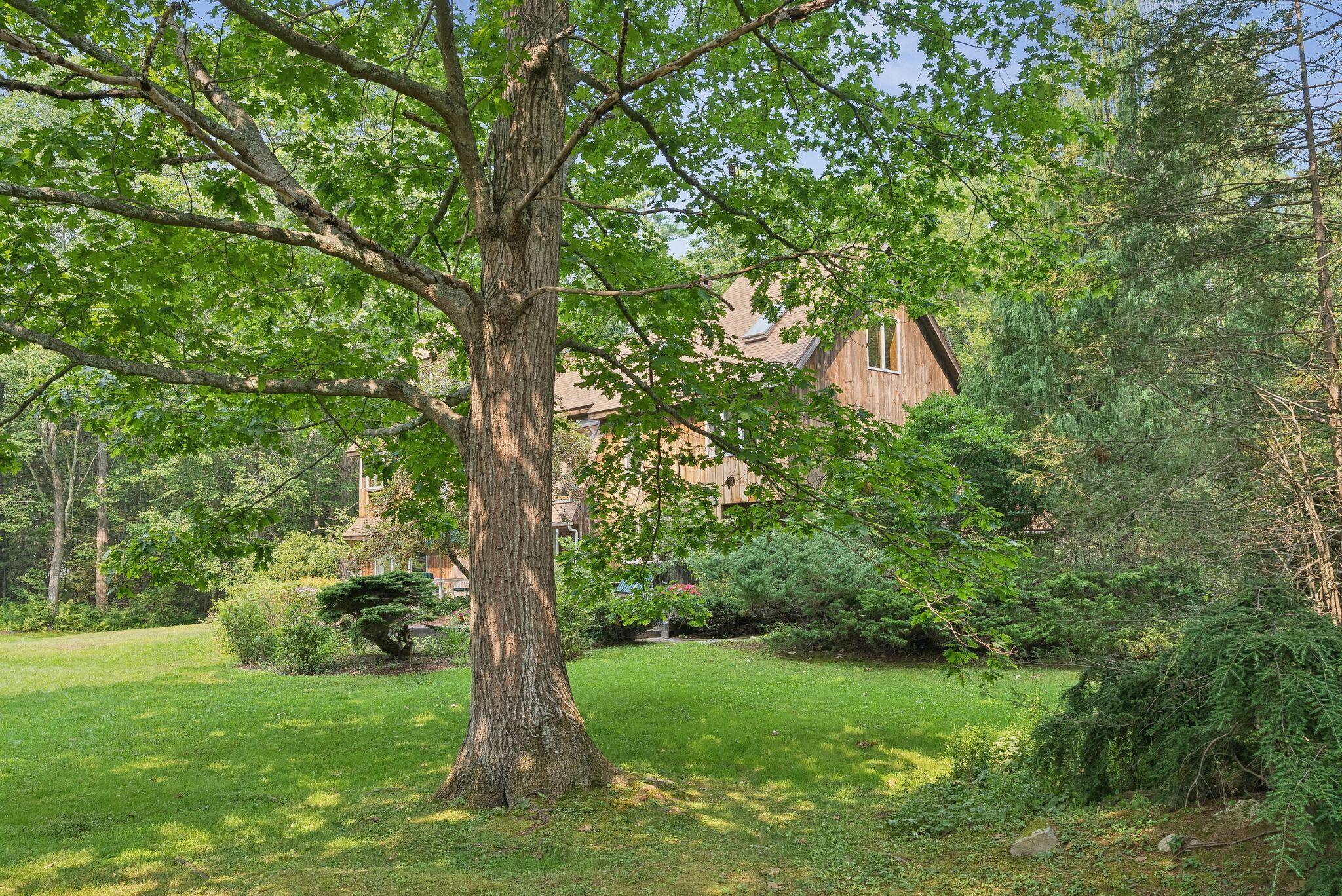 3 Landing Woods Lane