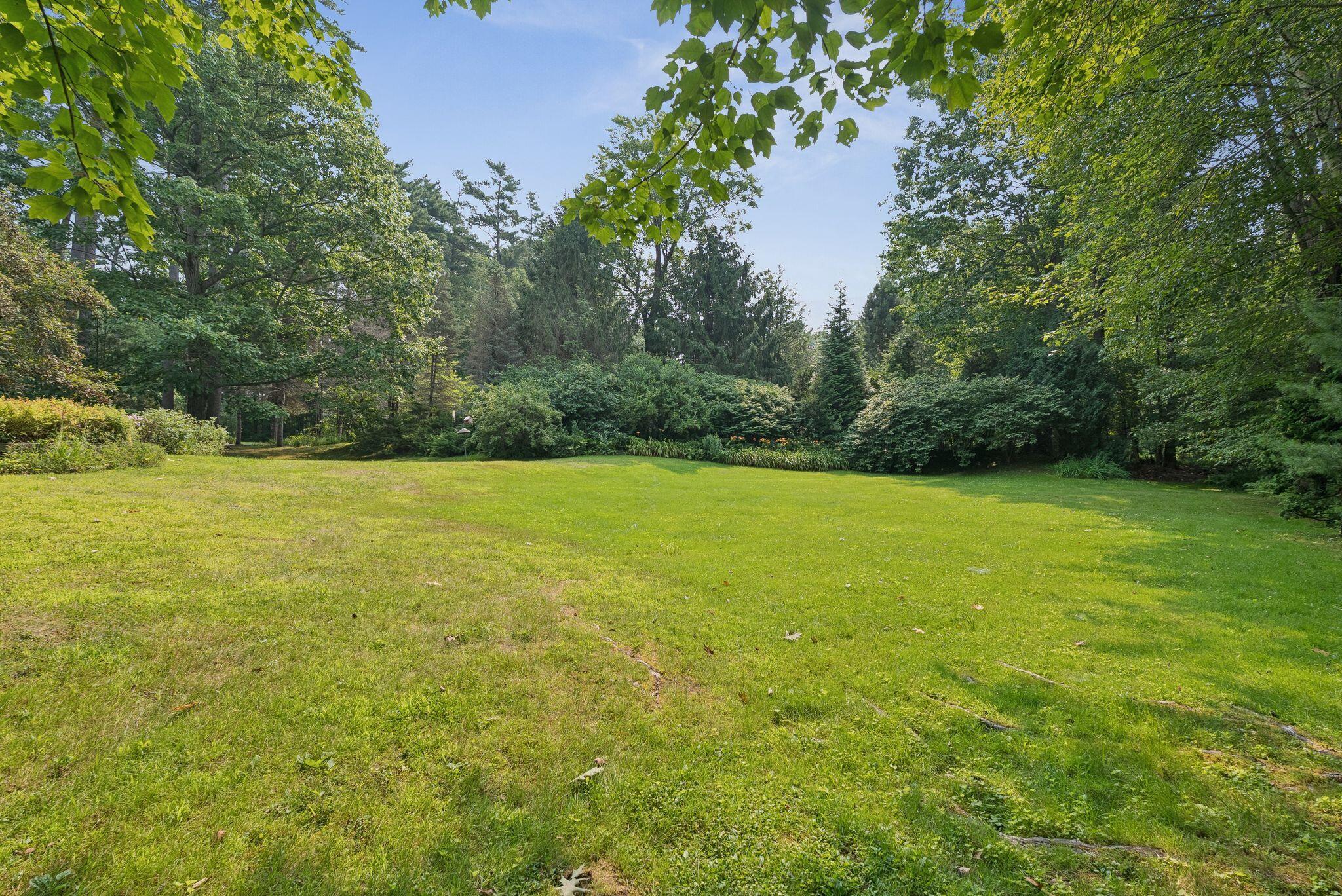 3 Landing Woods Lane