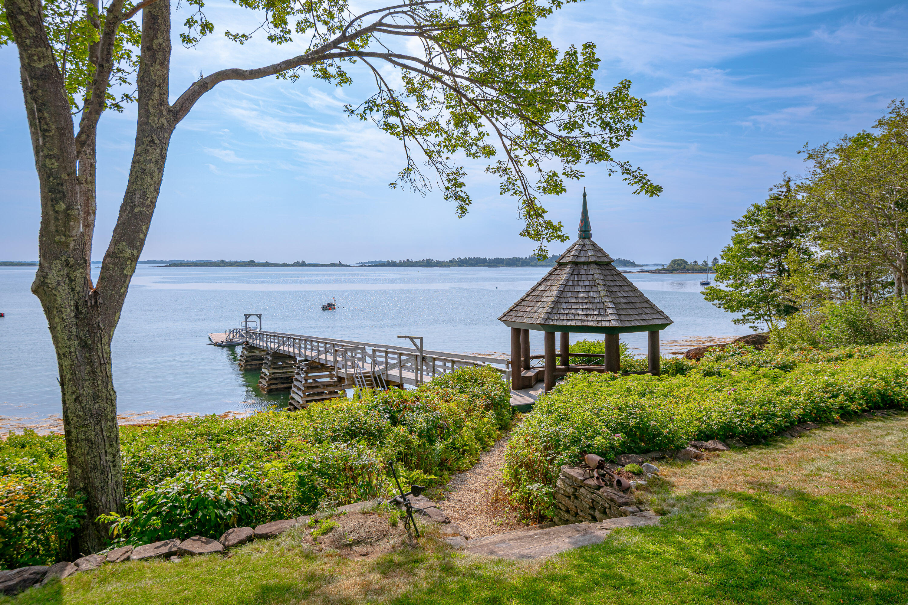 9 Central Landing Road