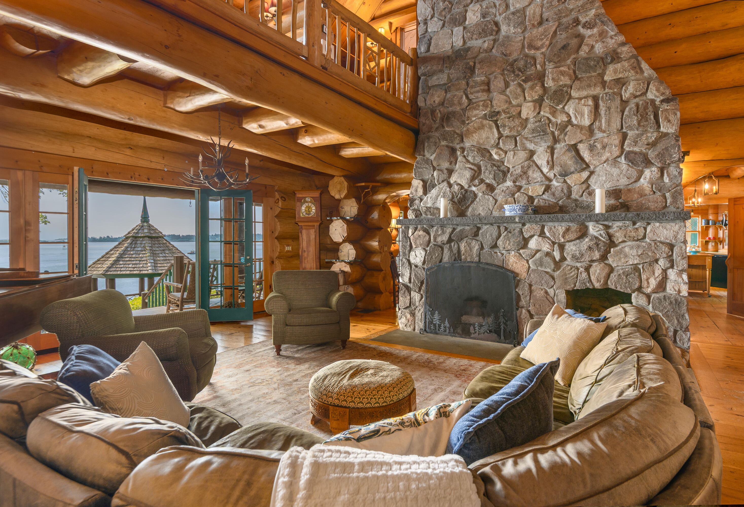 9 Central Landing Road