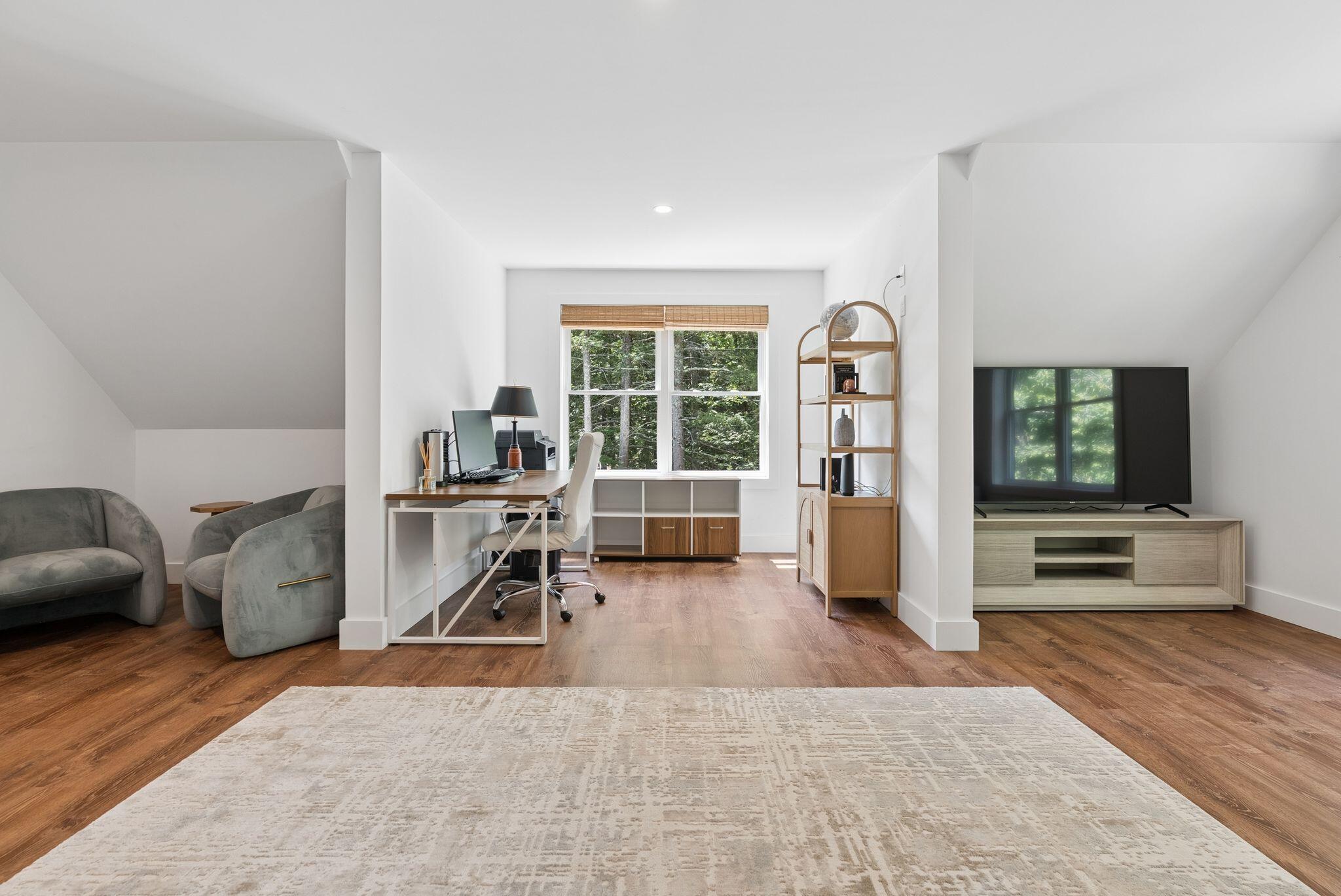 4 Red Oak Drive