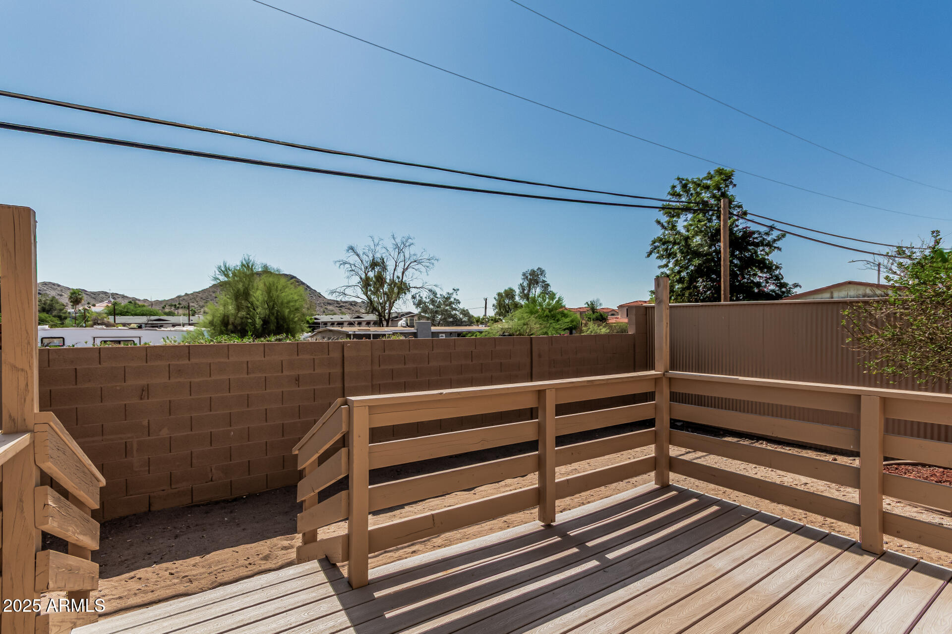 1953 E PRESIDIO Road