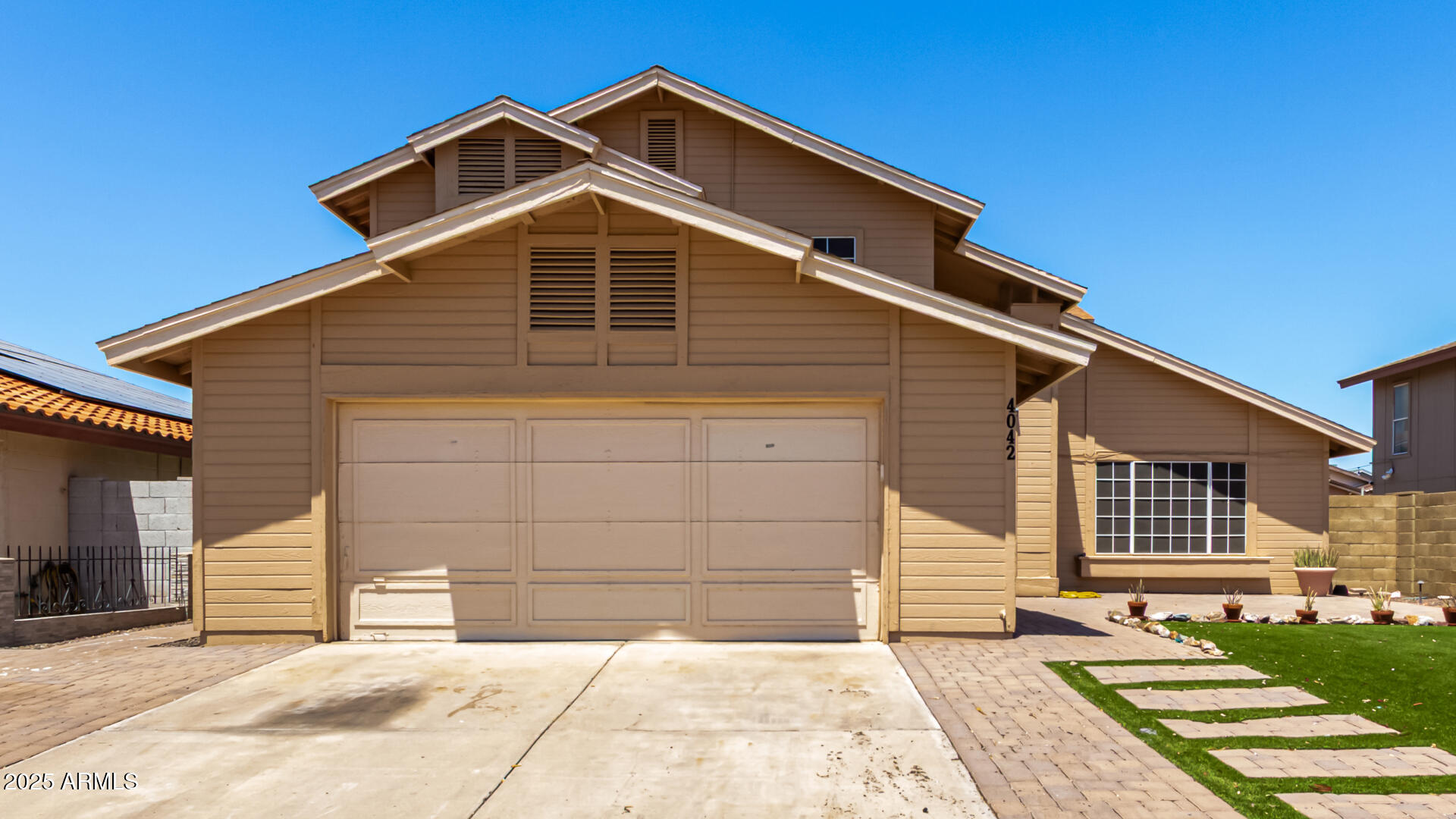 4042 W AVENIDA DEL SOL