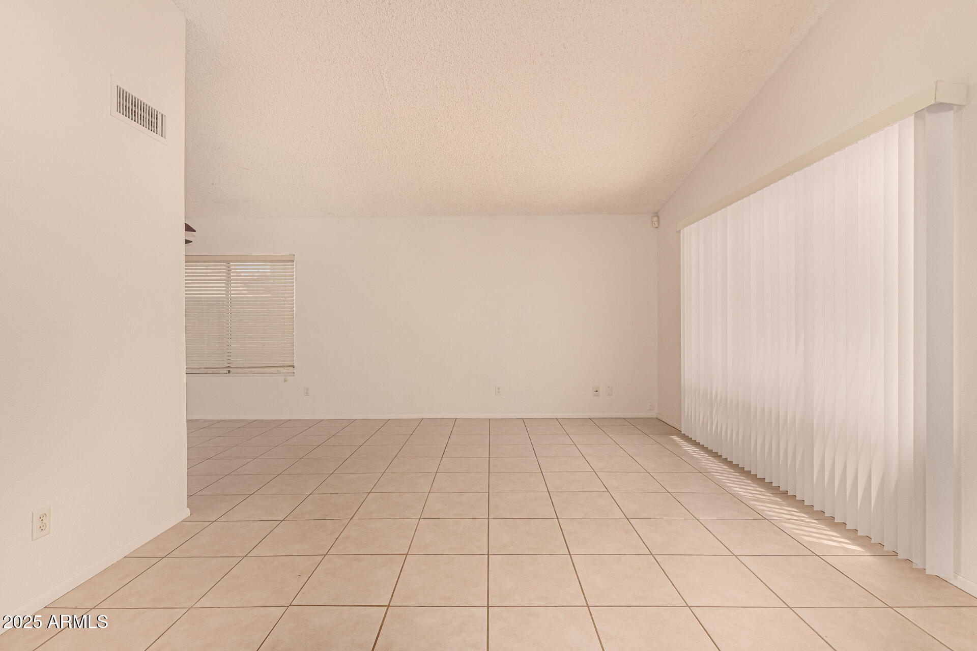 4042 W AVENIDA DEL SOL