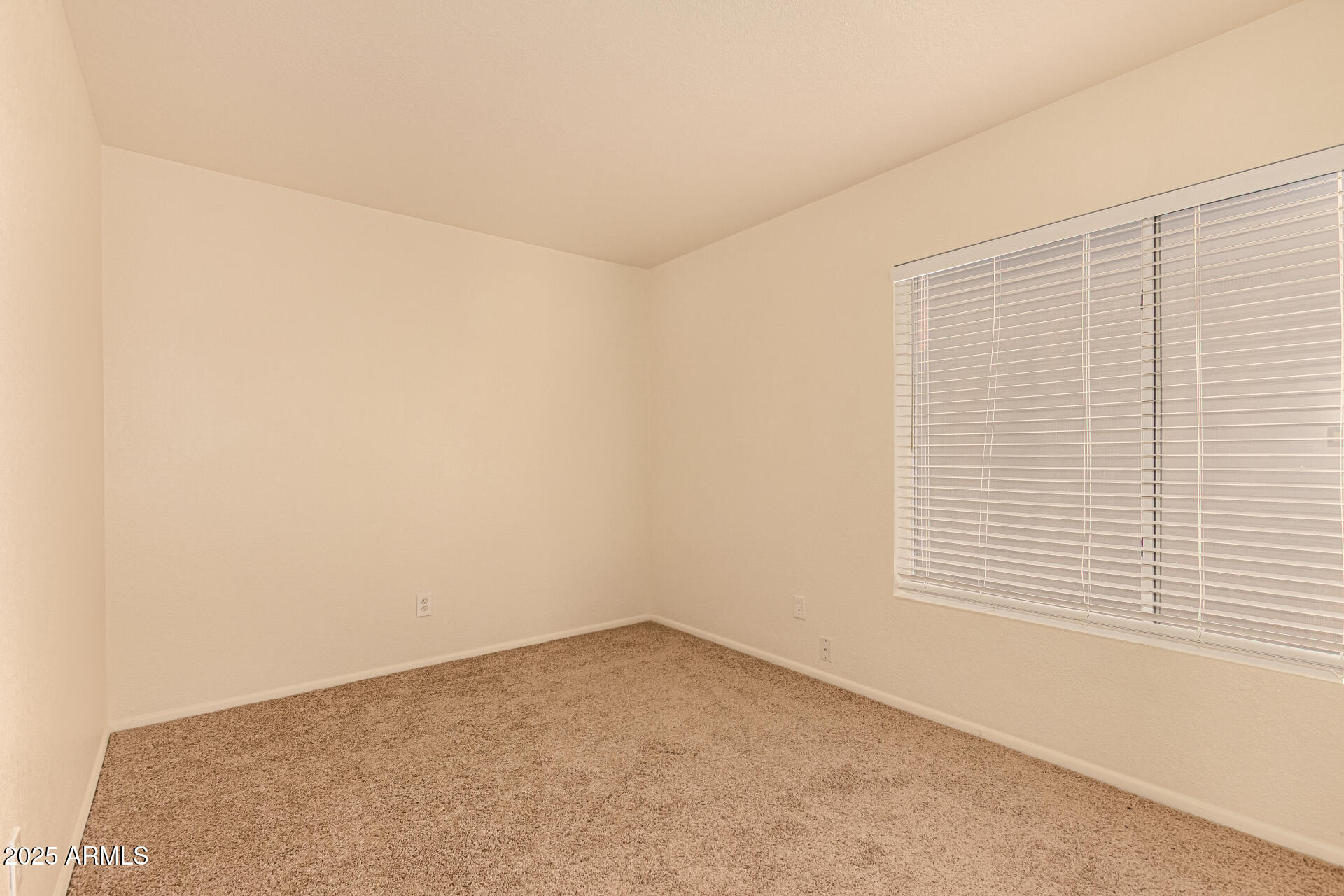 4042 W AVENIDA DEL SOL