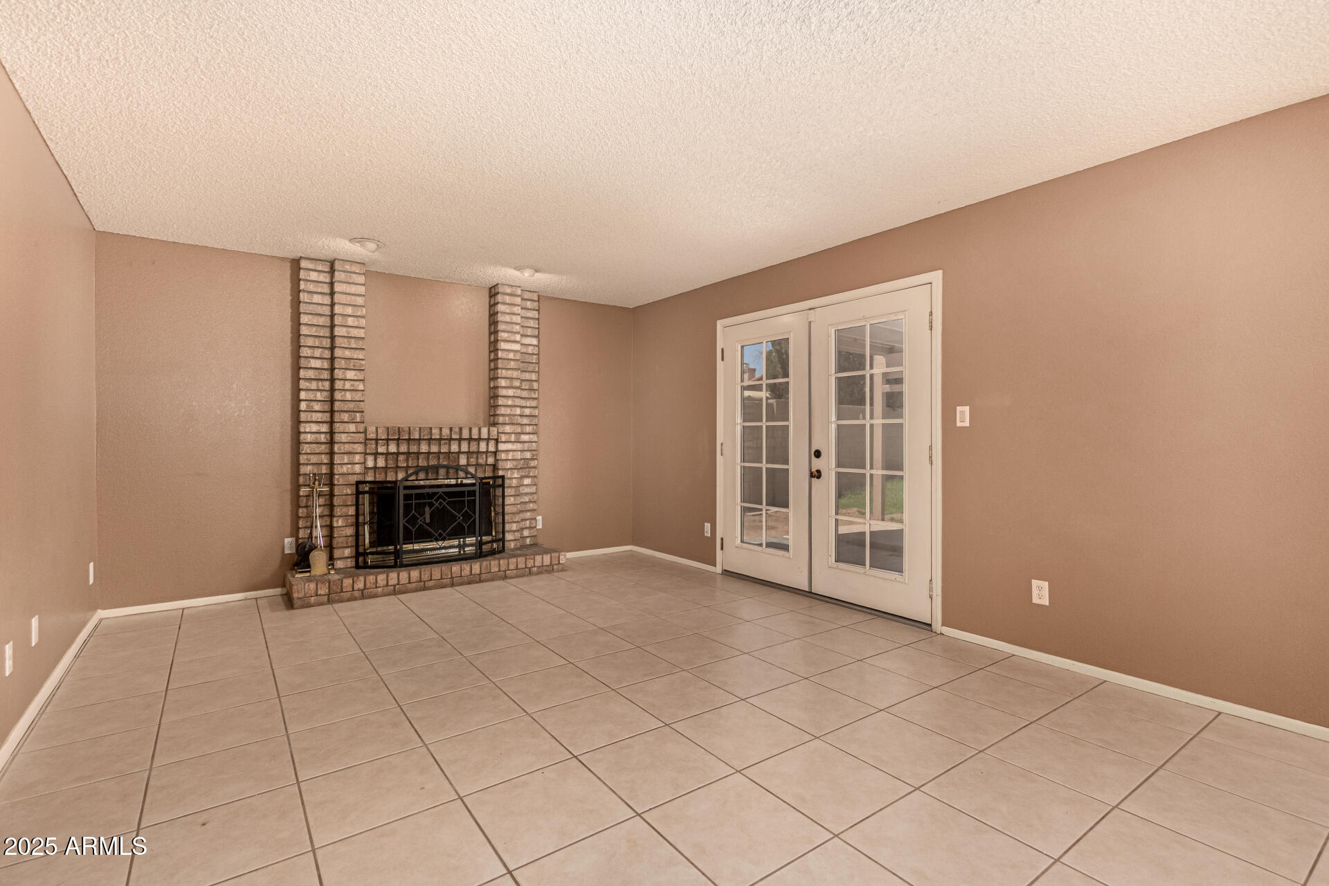 4042 W AVENIDA DEL SOL