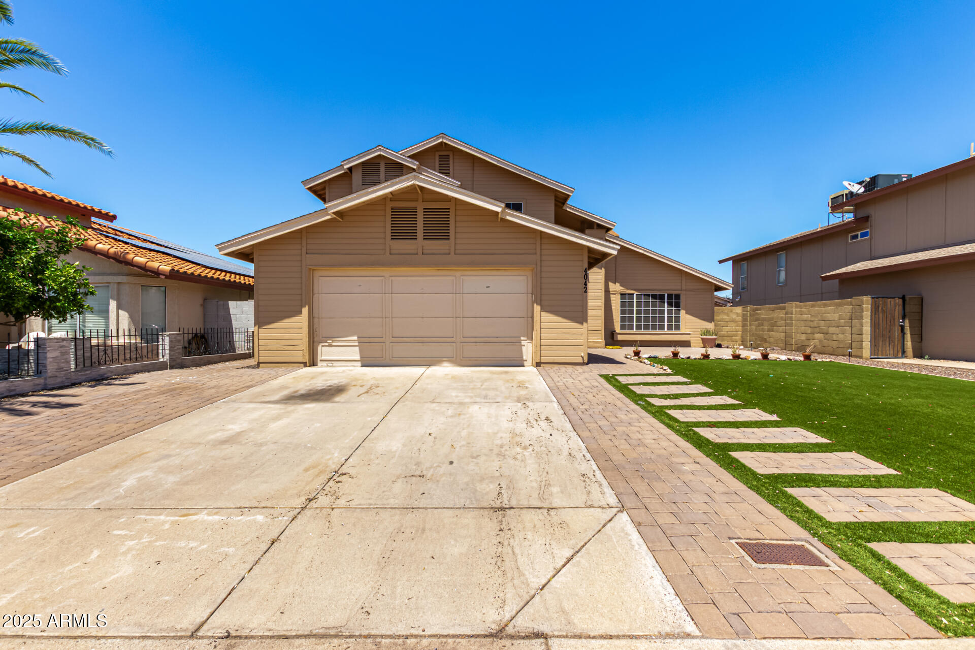 4042 W AVENIDA DEL SOL