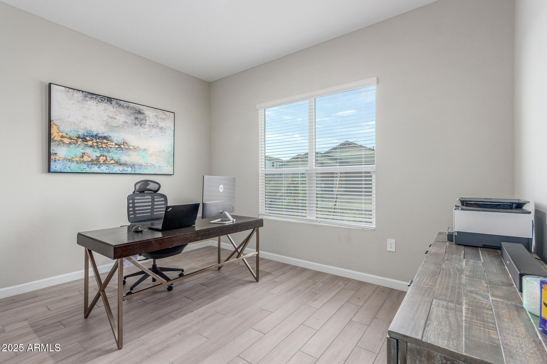 6023 E SINCLAIR Street