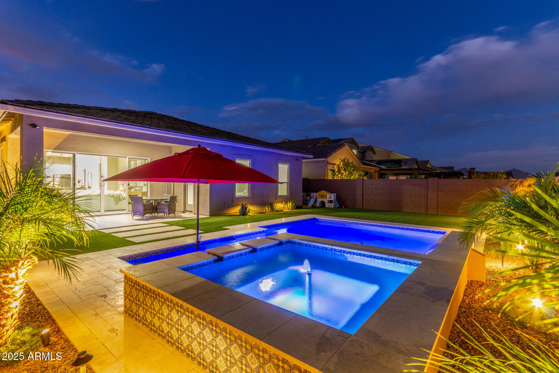 6023 E SINCLAIR Street