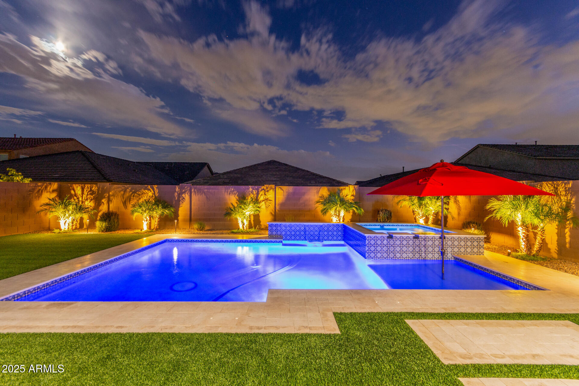 6023 E SINCLAIR Street