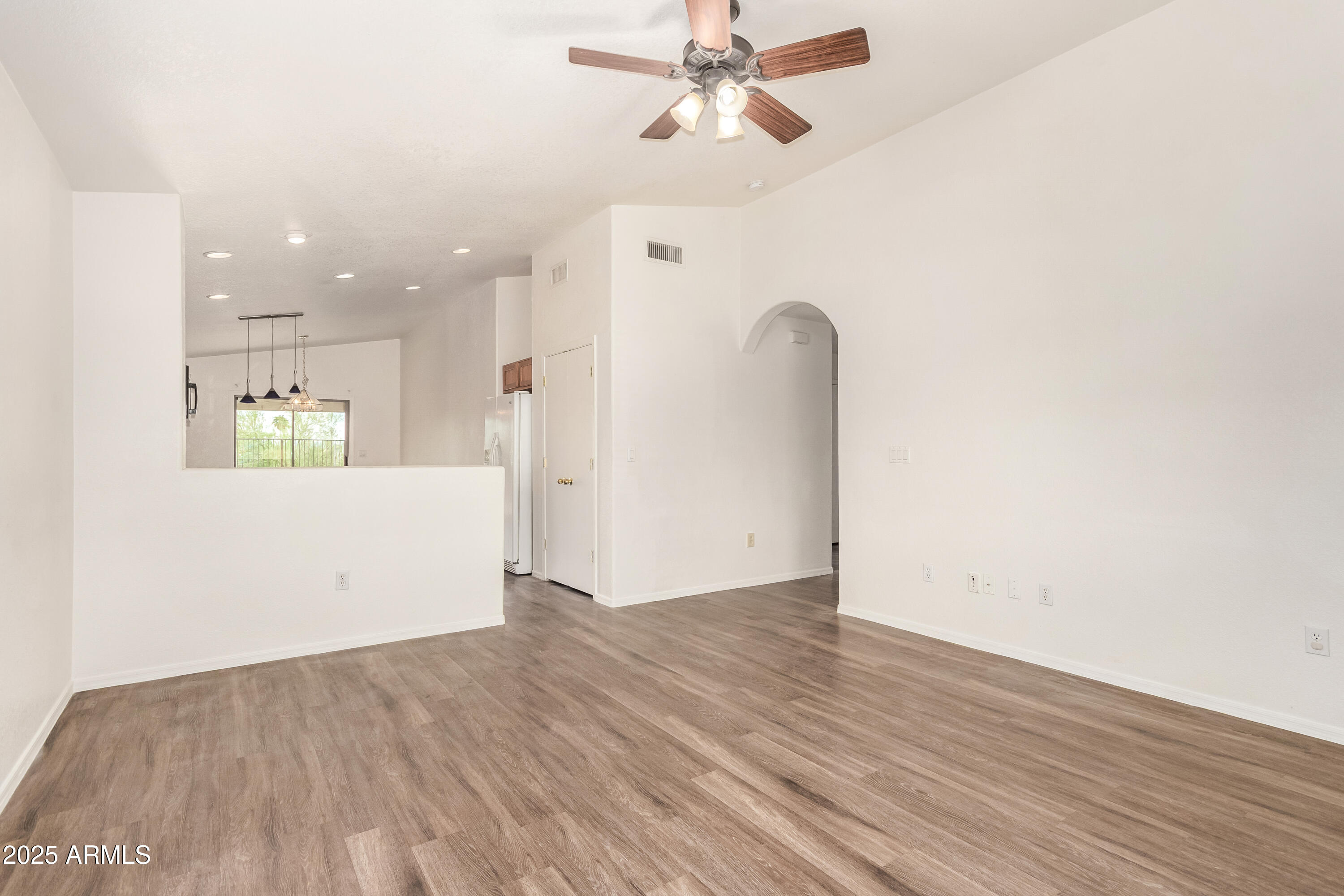 9454 N SCARLET TANAGER Lane