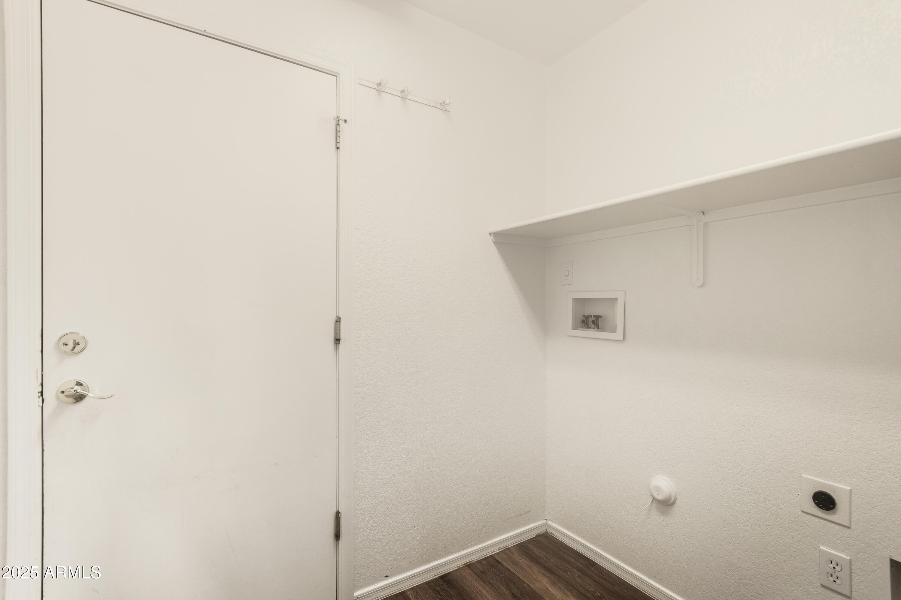 9454 N SCARLET TANAGER Lane