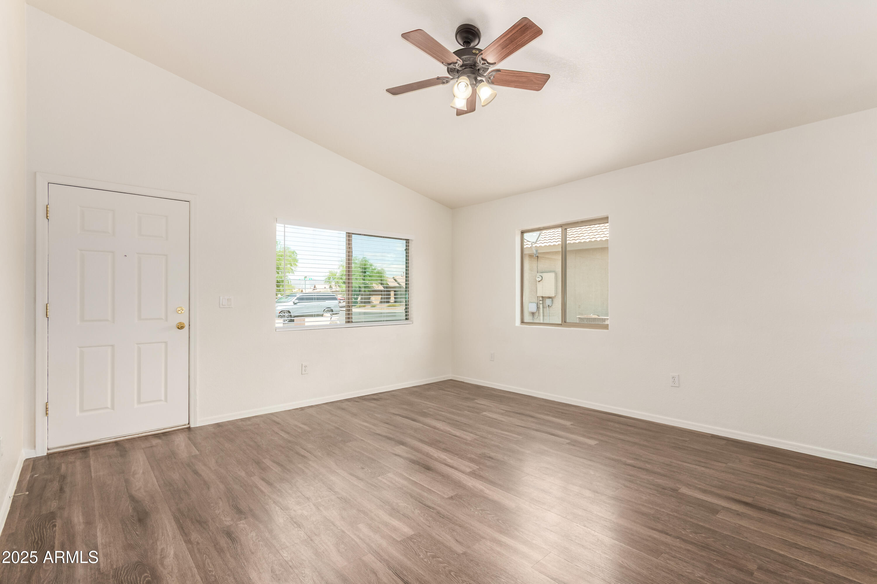 9454 N SCARLET TANAGER Lane