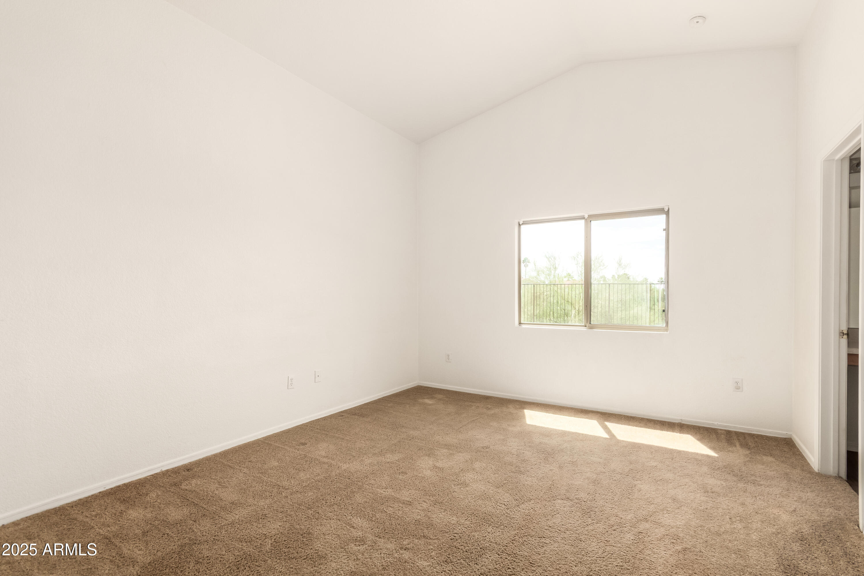 9454 N SCARLET TANAGER Lane