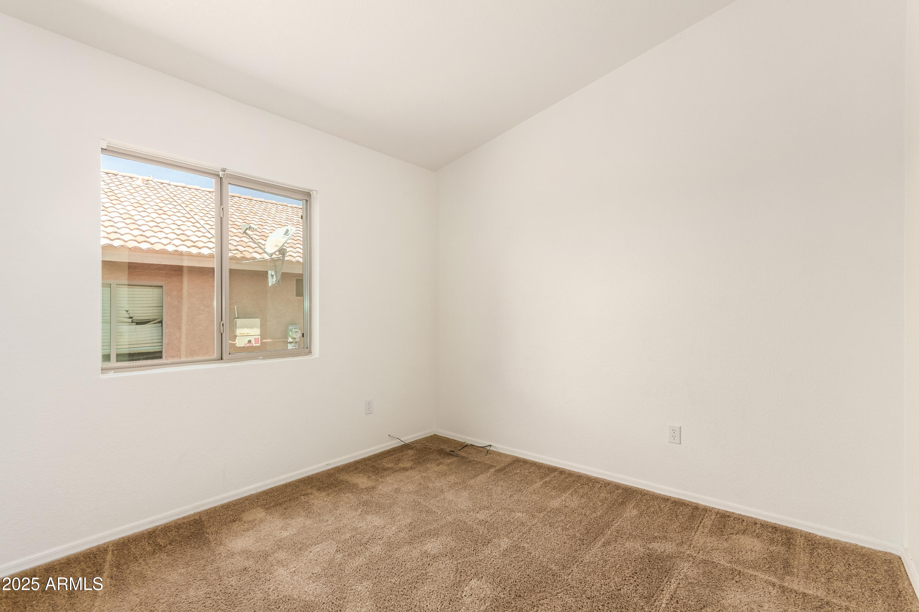 9454 N SCARLET TANAGER Lane