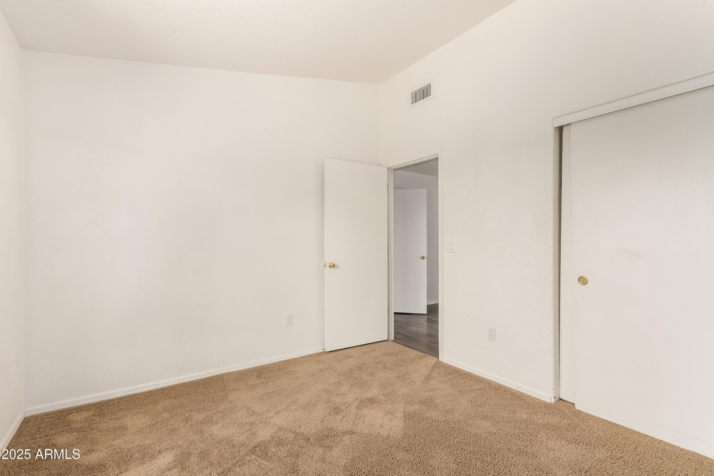 9454 N SCARLET TANAGER Lane