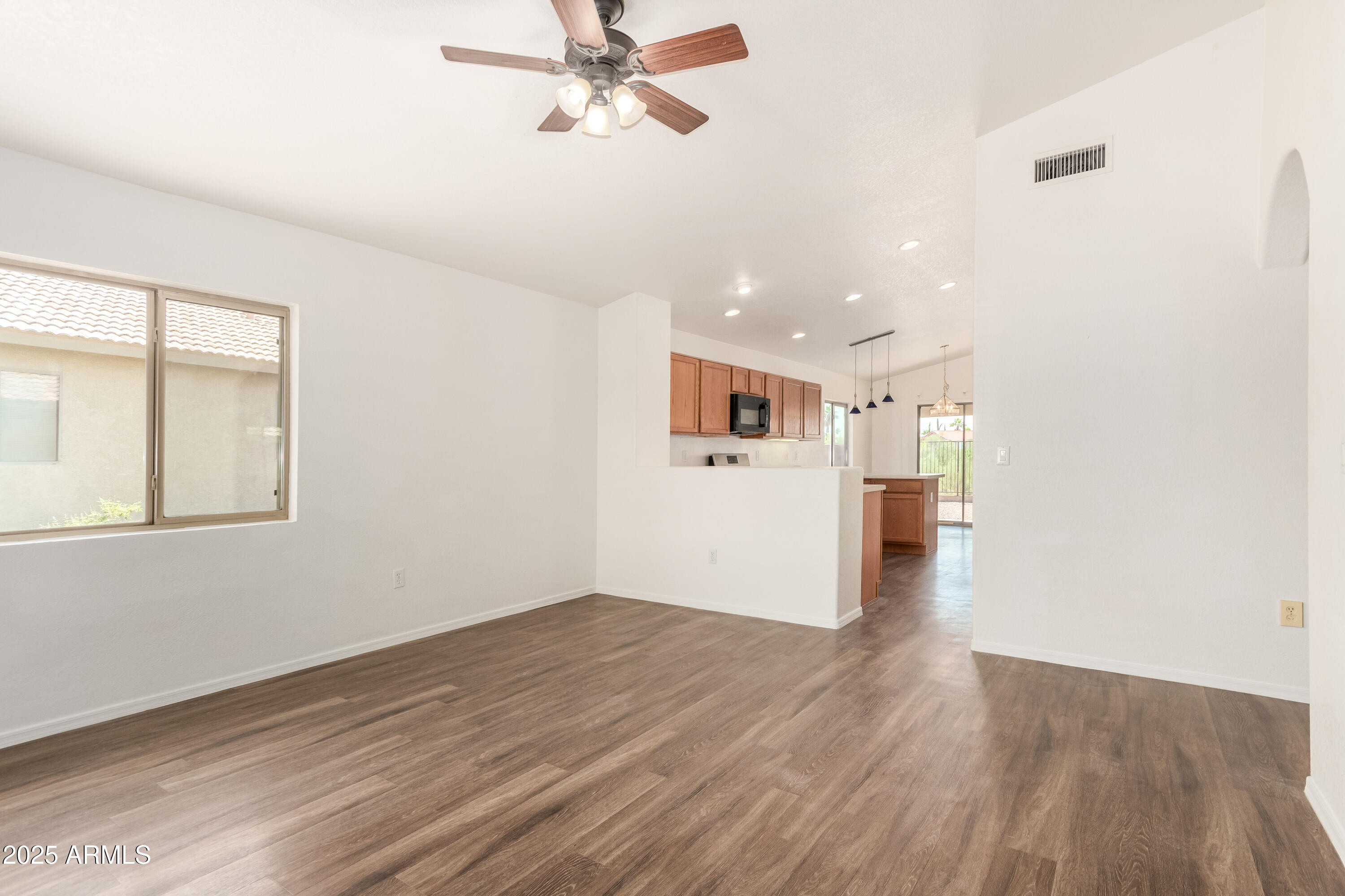 9454 N SCARLET TANAGER Lane