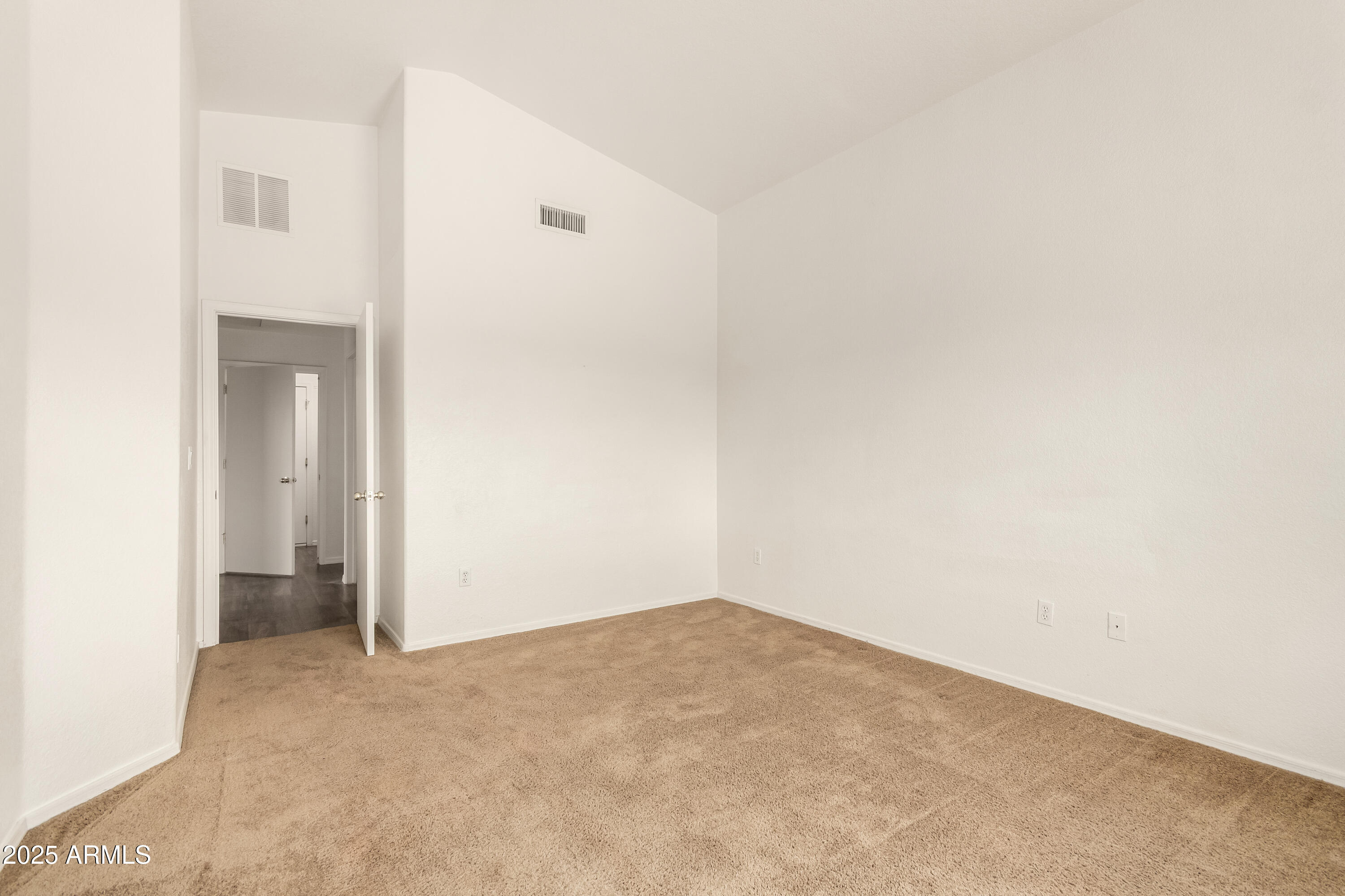 9454 N SCARLET TANAGER Lane