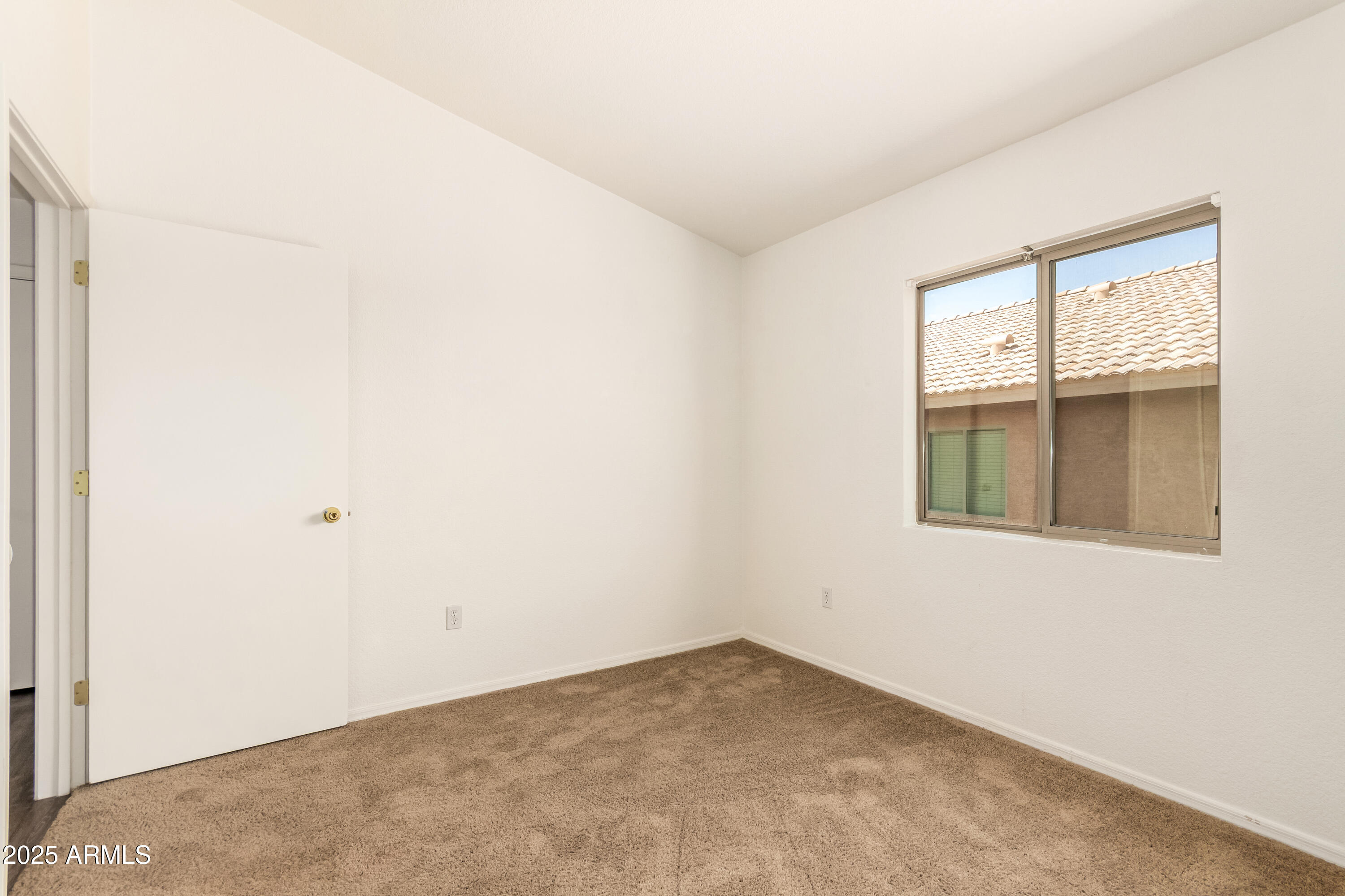 9454 N SCARLET TANAGER Lane