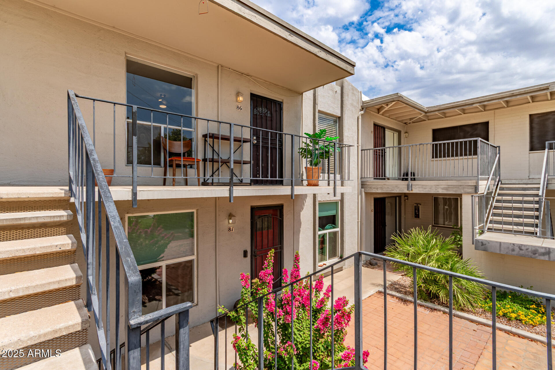 4148 E CALLE REDONDA, 86