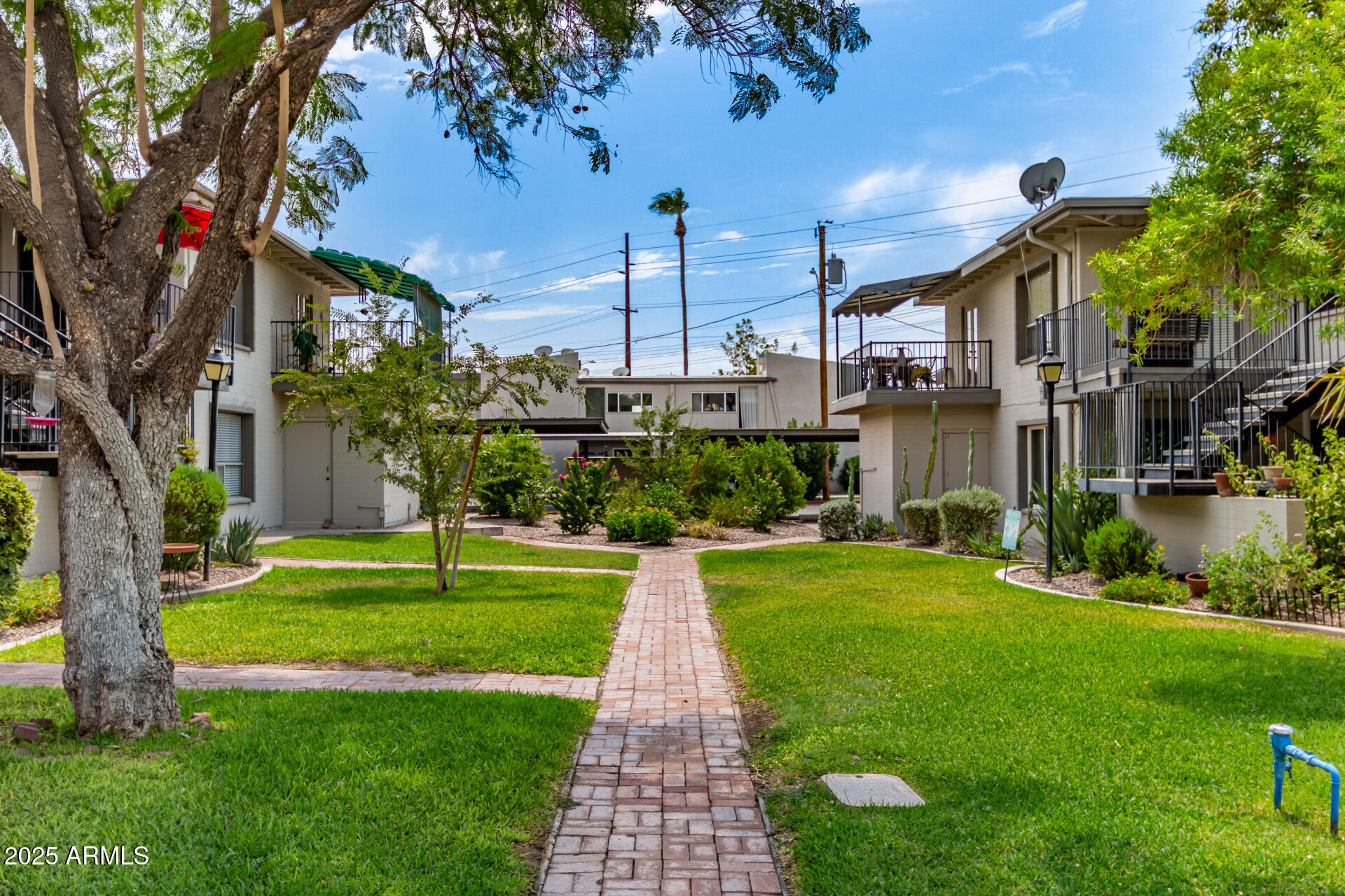 4148 E CALLE REDONDA, 86