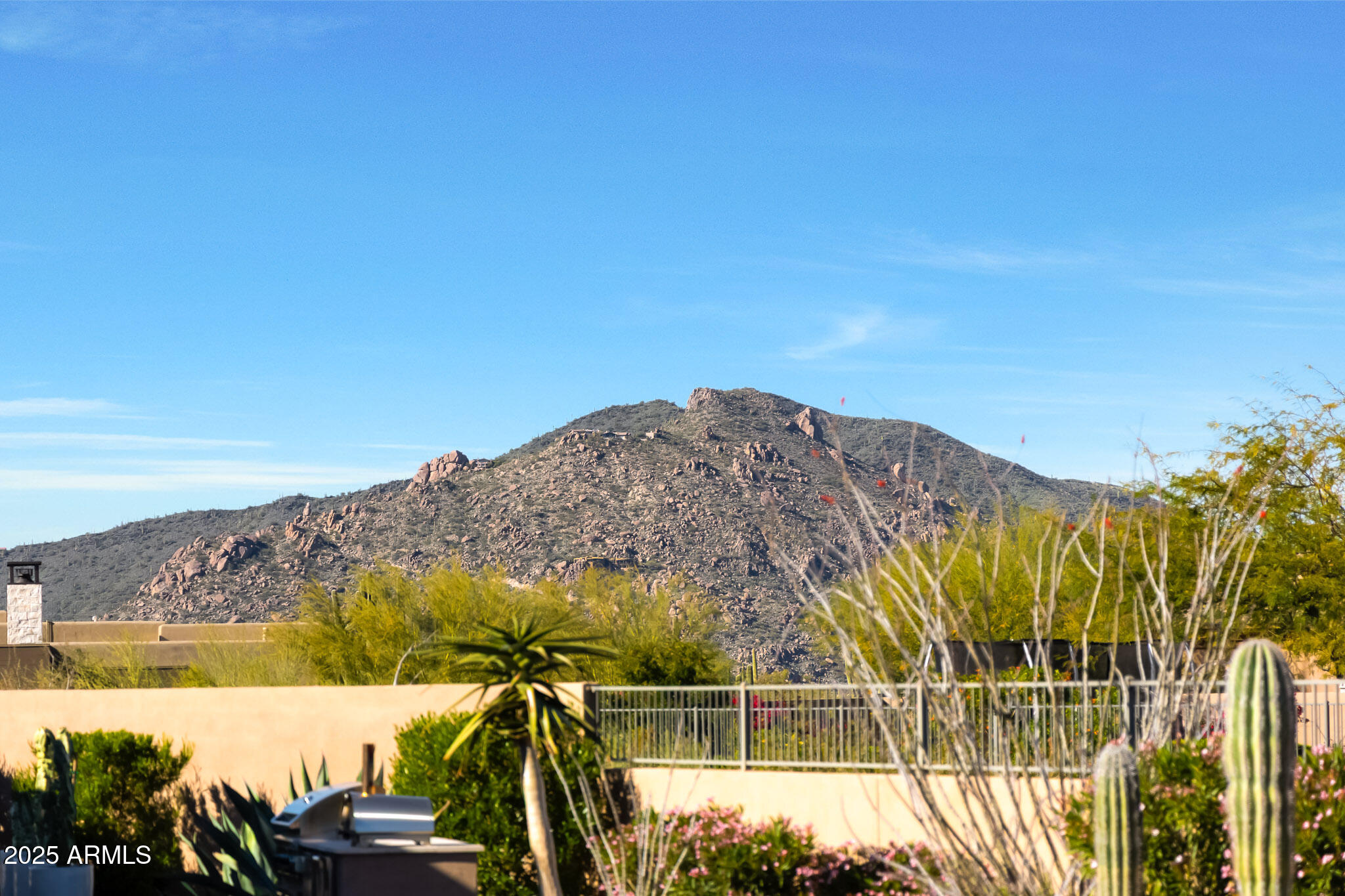 8512 E EAGLE CLAW Drive