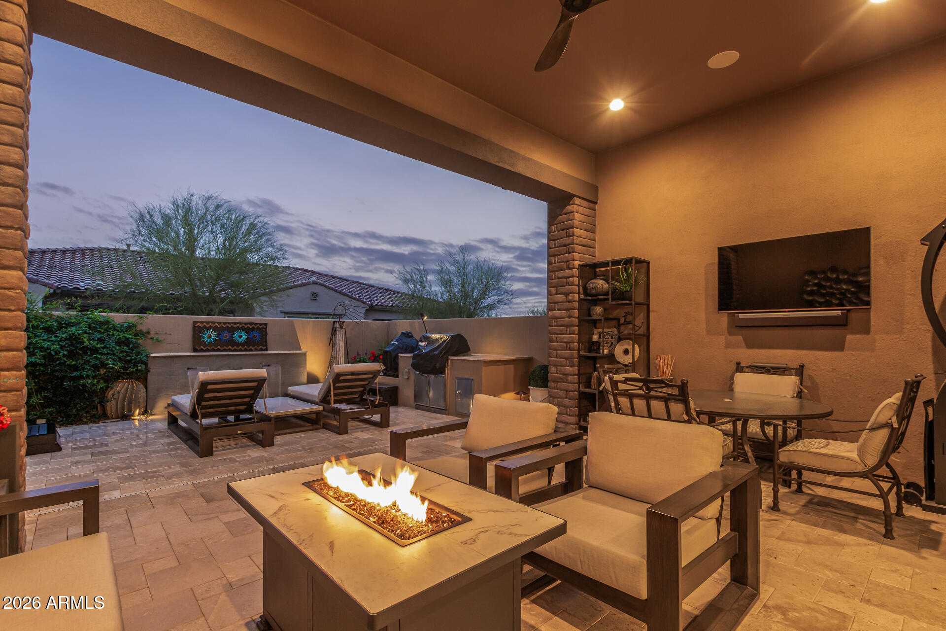 7223 E CAMINO RAYO DE LUZ