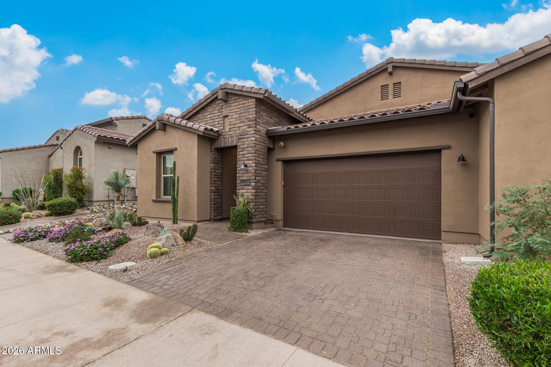 7223 E CAMINO RAYO DE LUZ