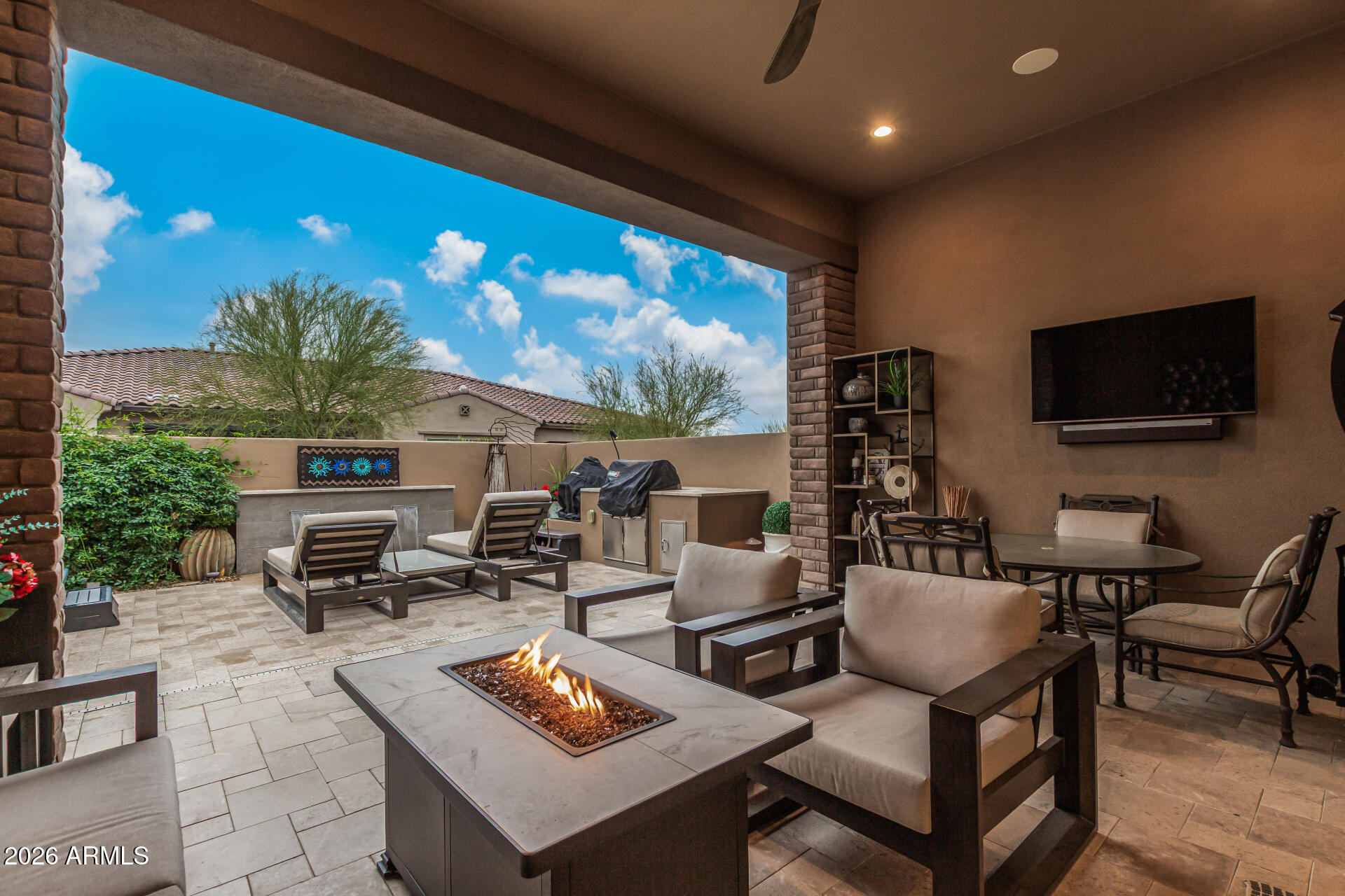 7223 E CAMINO RAYO DE LUZ