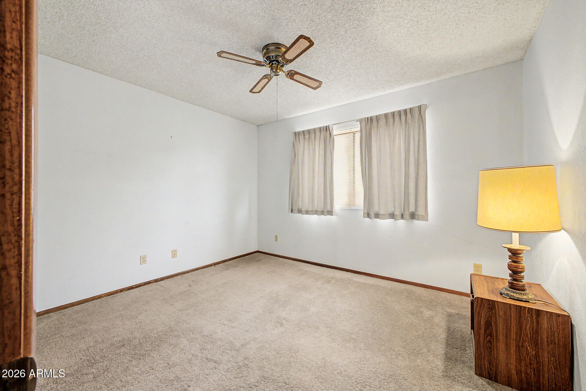 2557 E ENCANTO Street